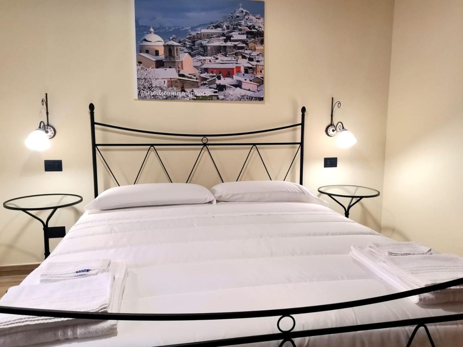 Double Room with Private Bathroom photo 3