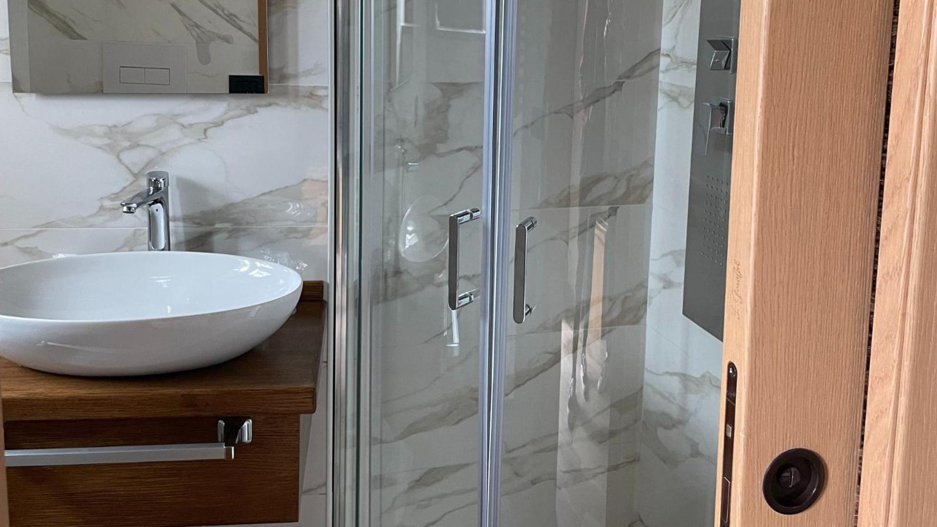 Quadruple Room with Private Bathroom