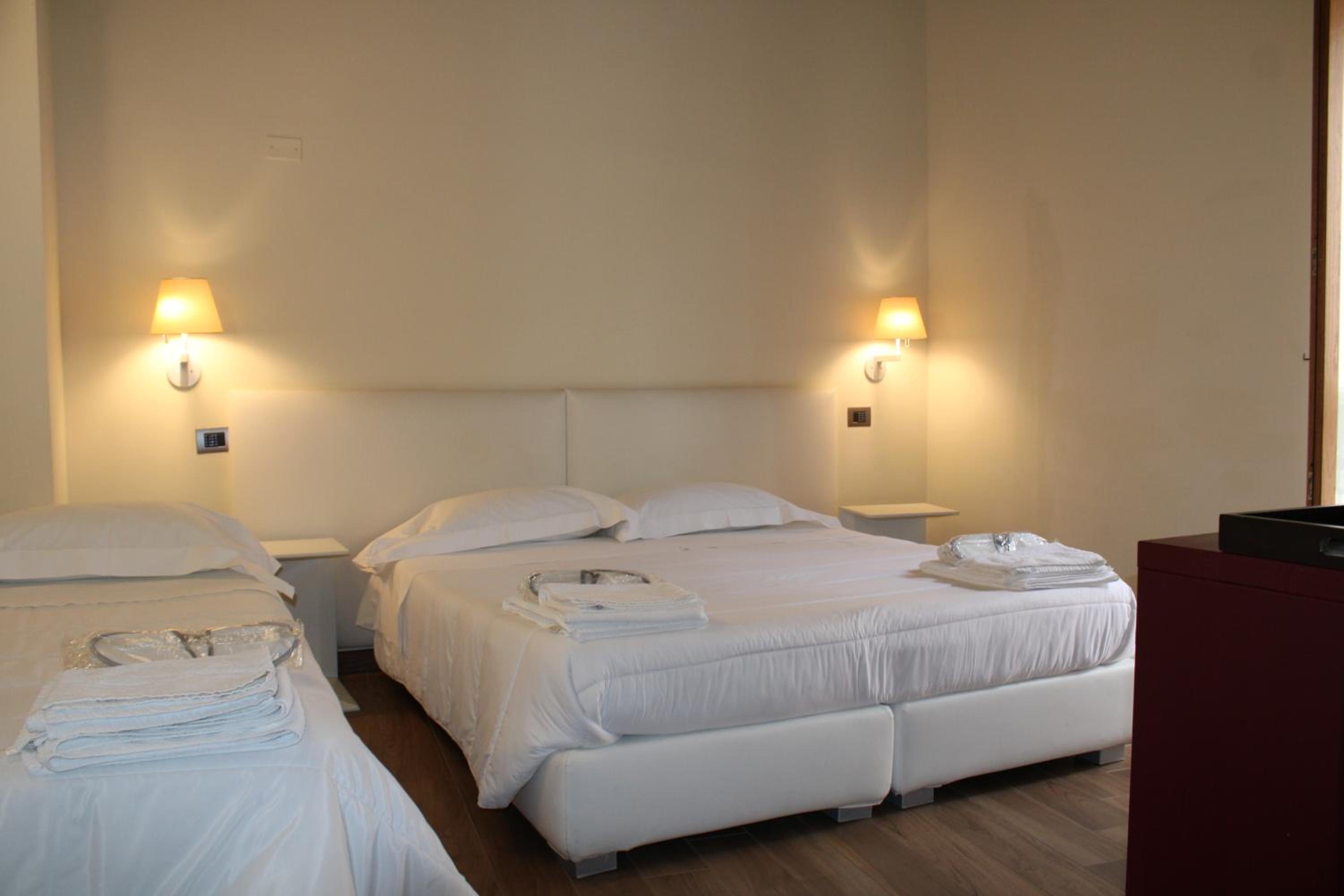 Triple Room with City View photo 3