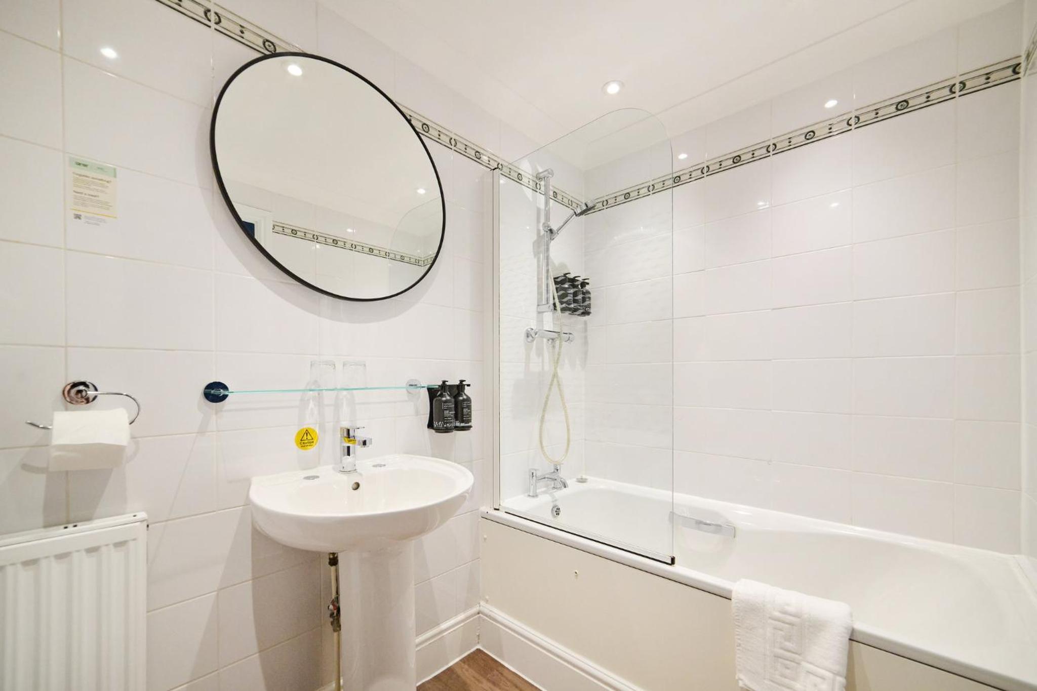 Premium Double Room - Photo 12