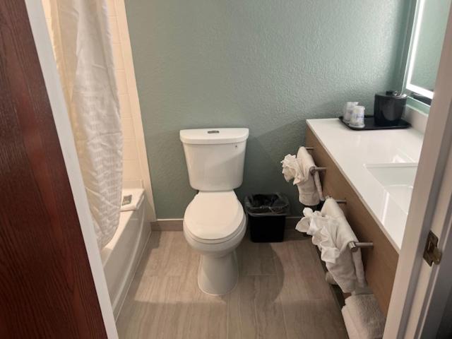 King Room - Disability Access - Photo 2