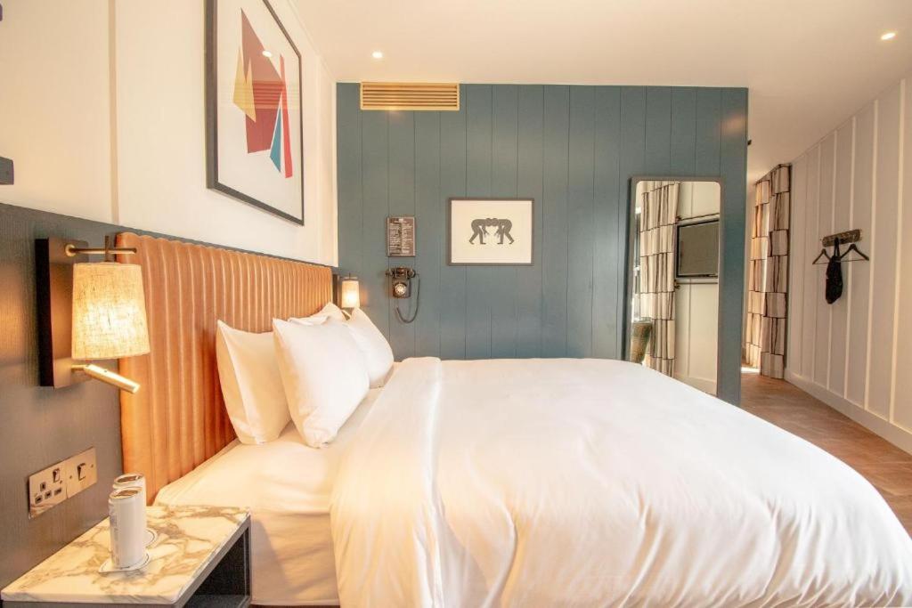 High Double Room