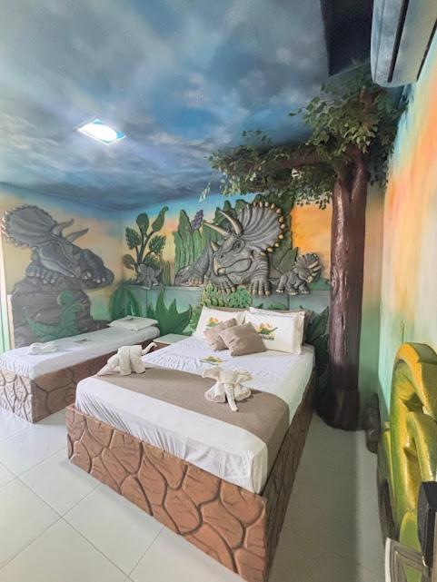 Deluxe Quadruple Room