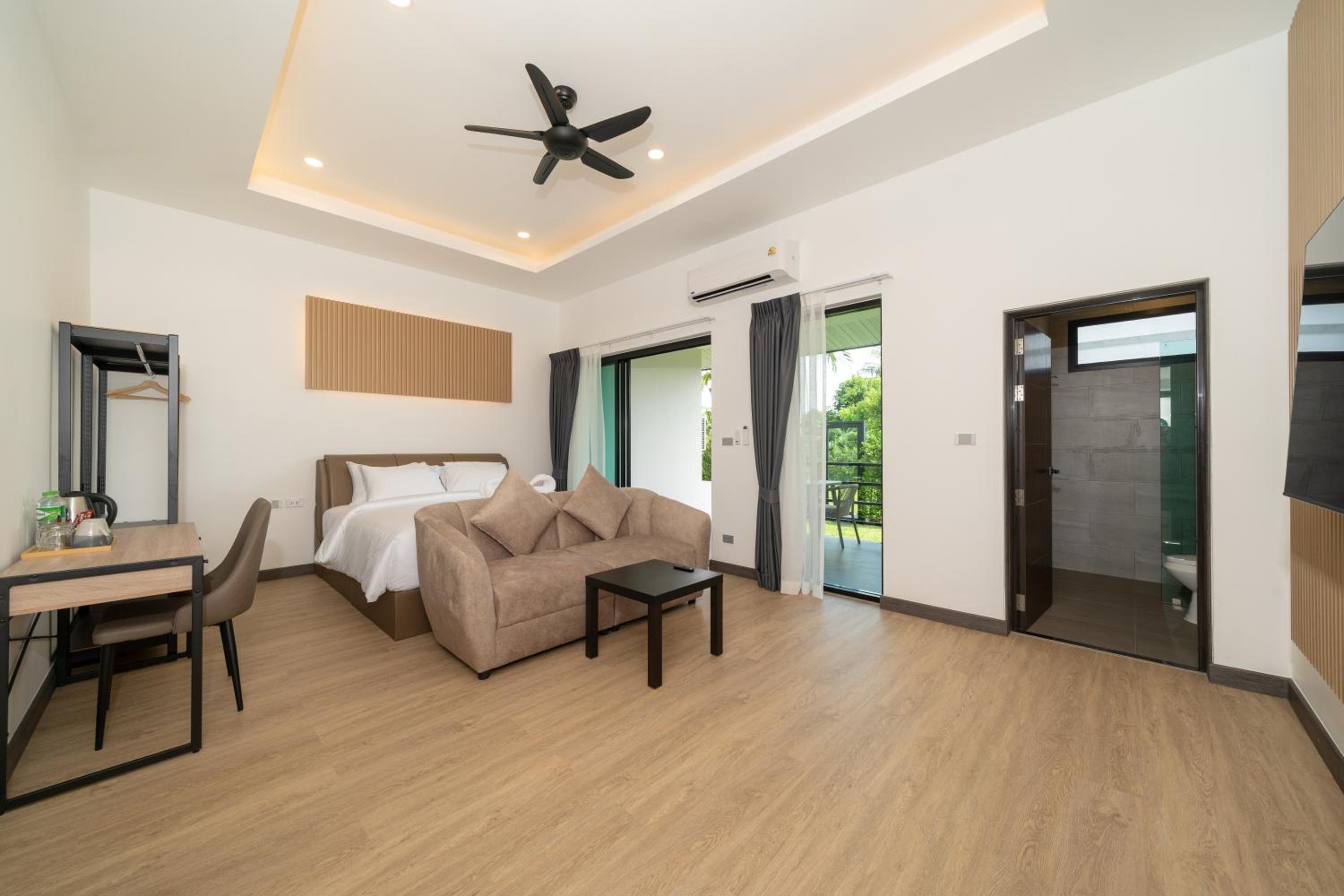 Superior Suite