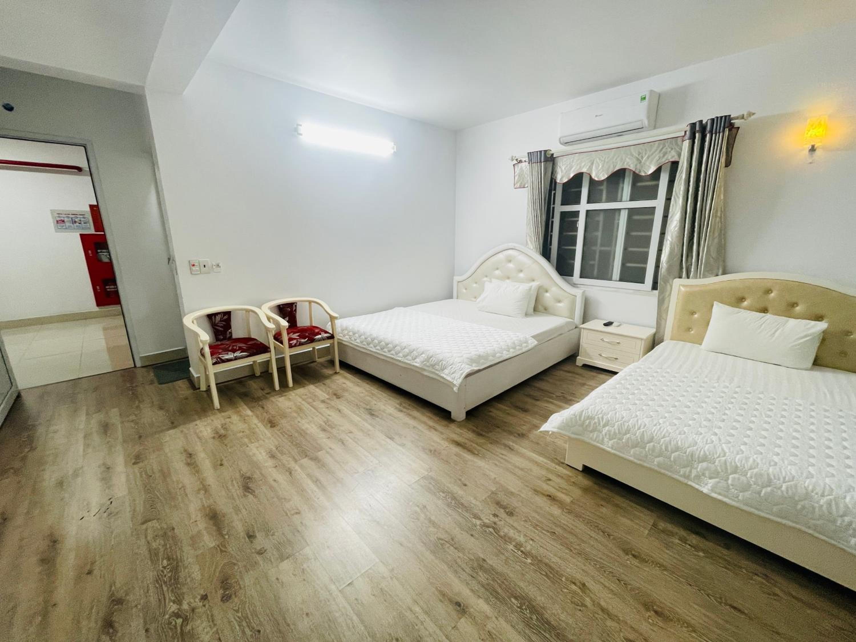 Economy Triple Room - Photo 2