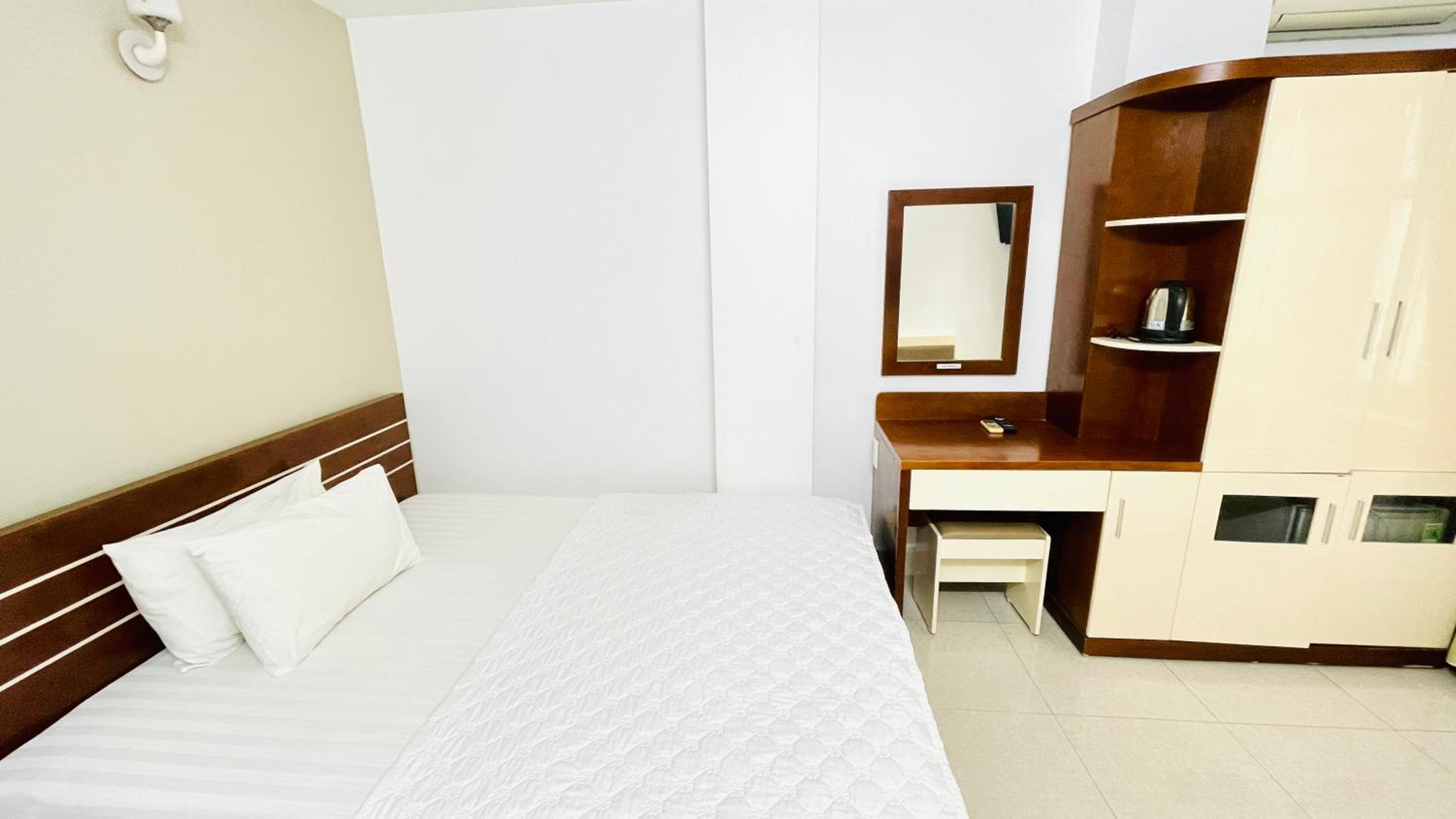 Economy Double Room photo 3
