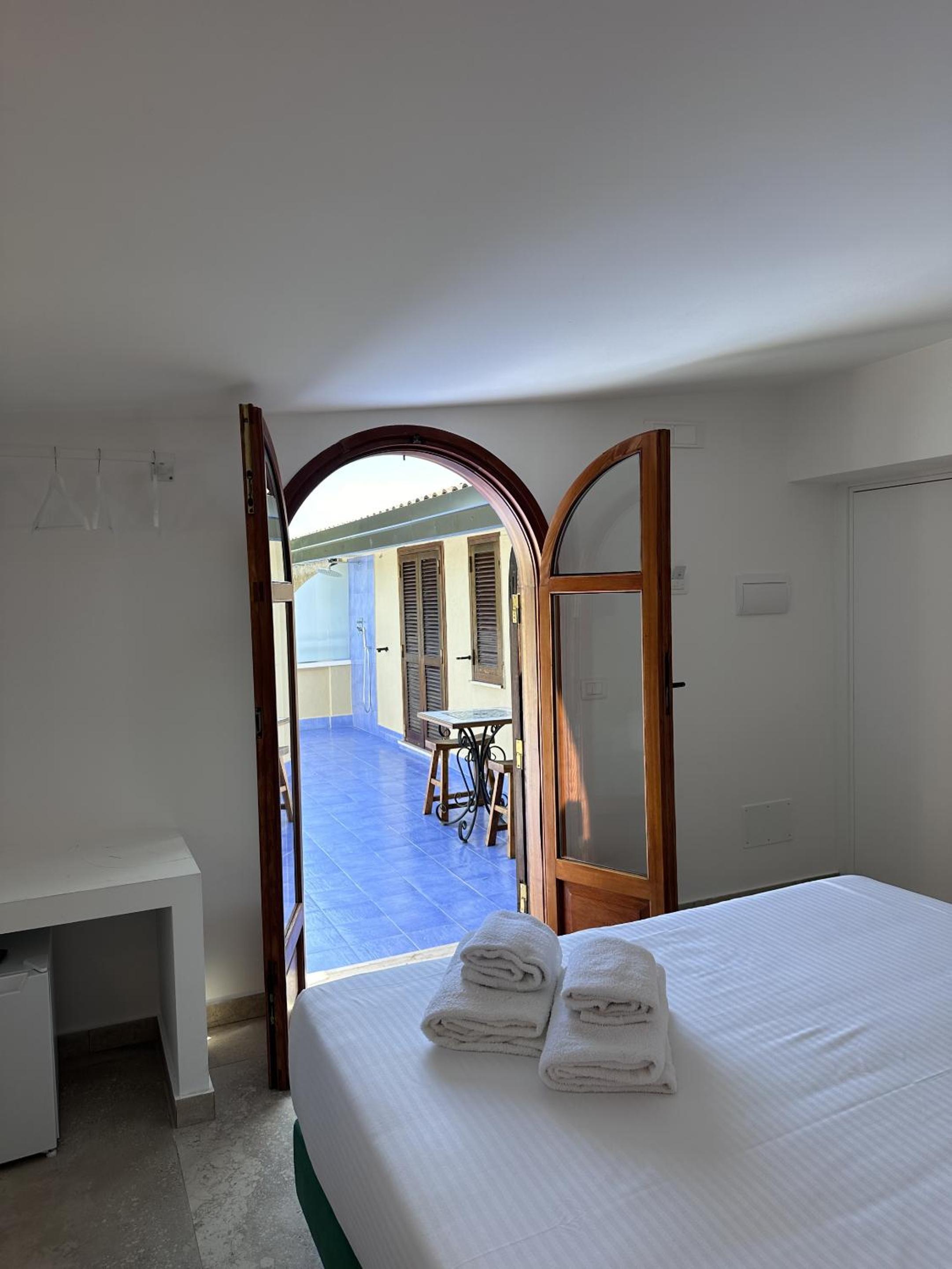 Standard Double Room photo 1