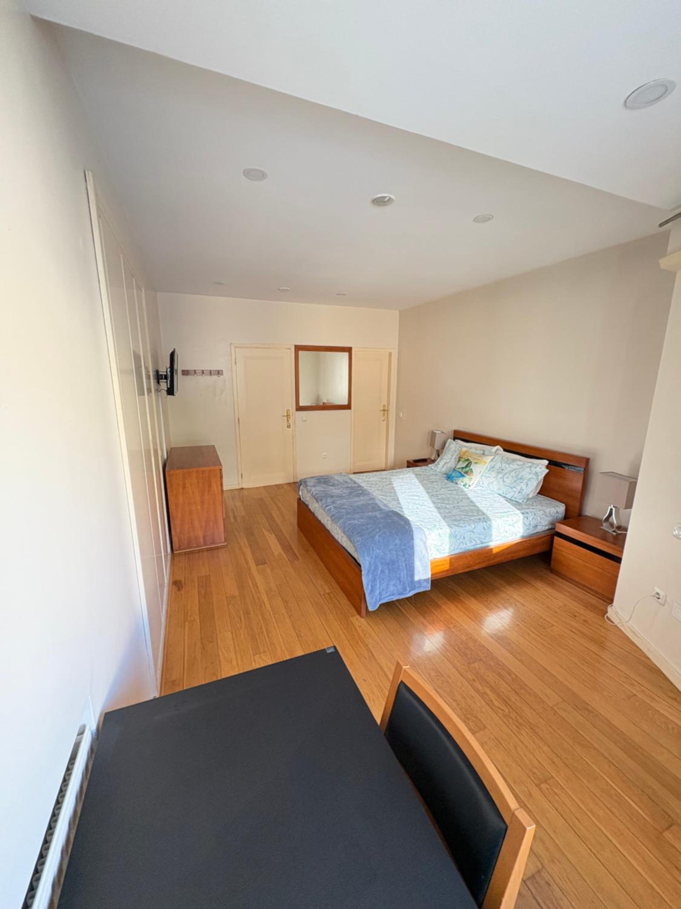 Deluxe Room (2 Adults + 1 Child) photo 1