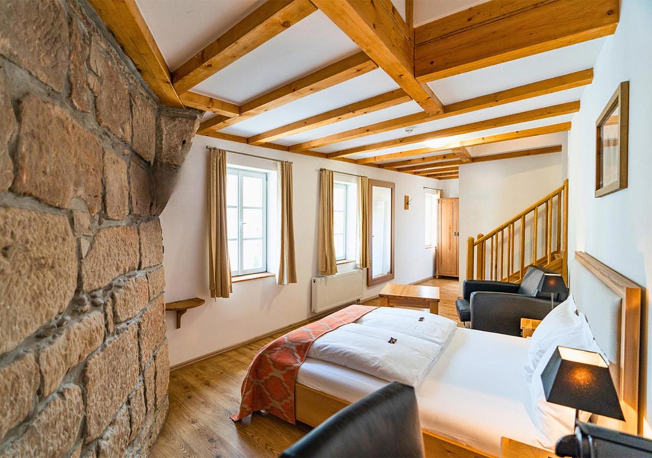 Deluxe Queen Room - Photo 2