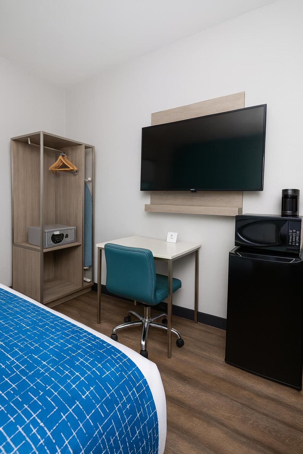 Business Queen Room - Non-Smoking - Photo 4