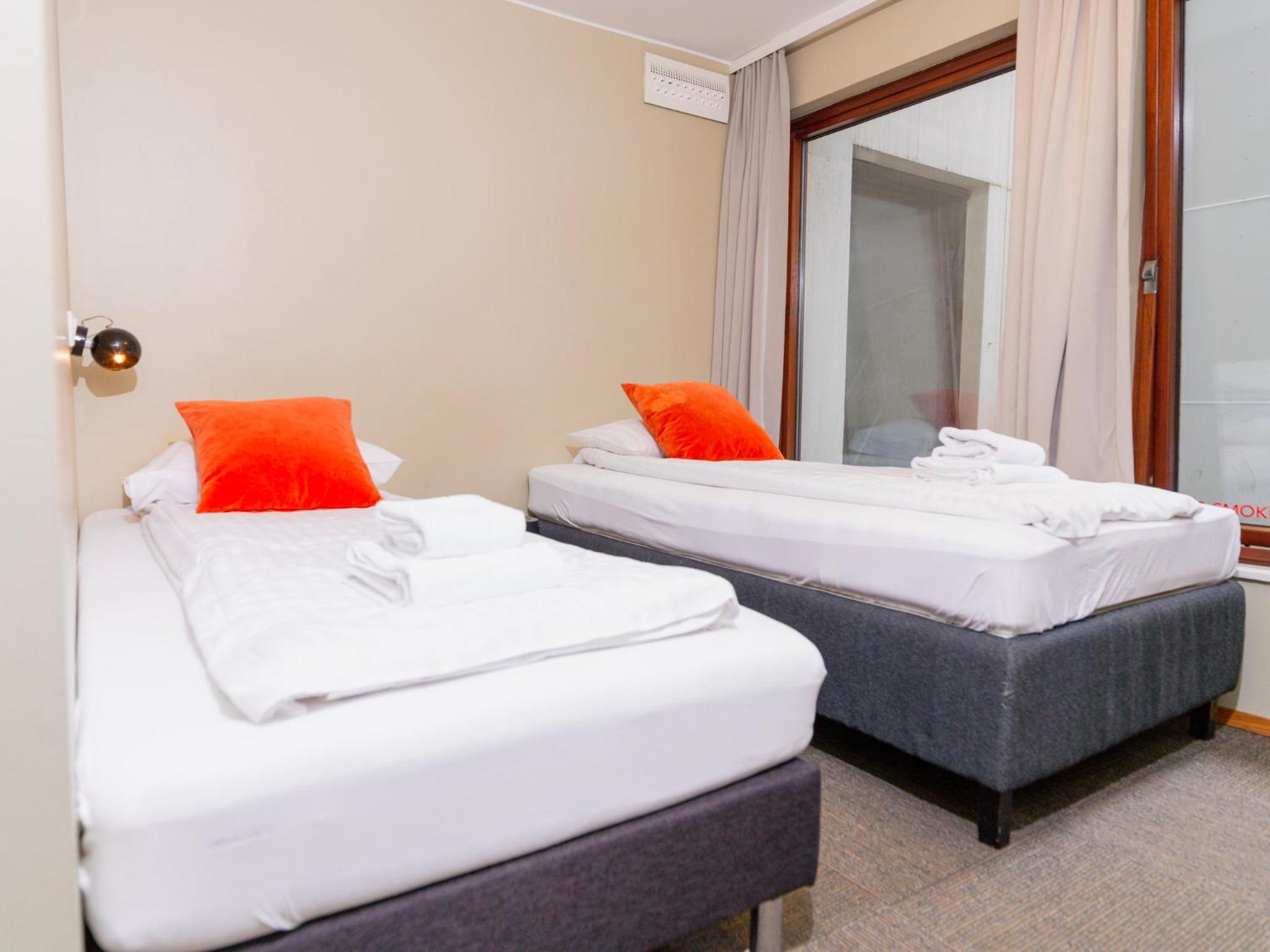 Twin Room with Private Bathroom photo 1