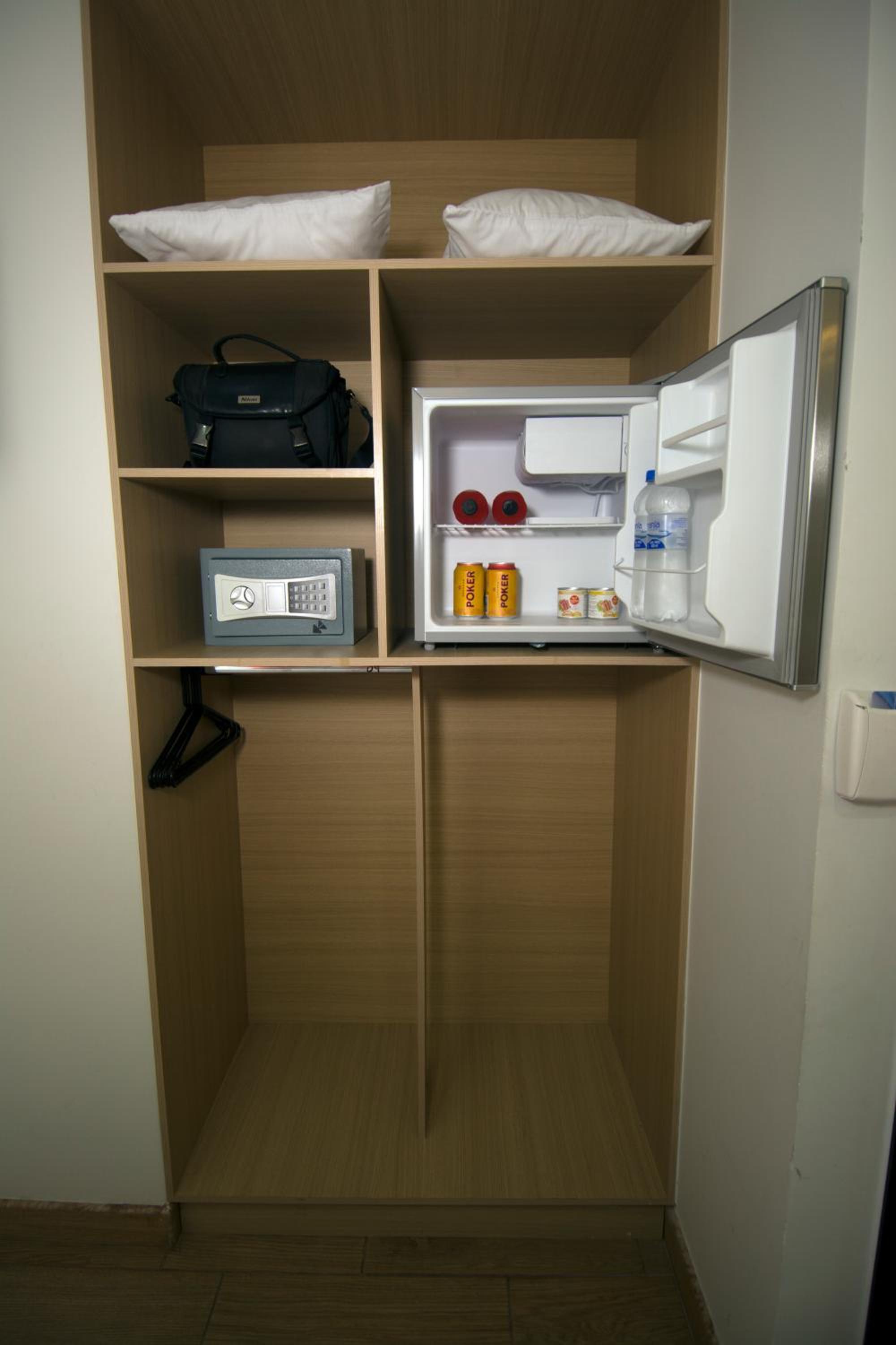 Single Room photo 2