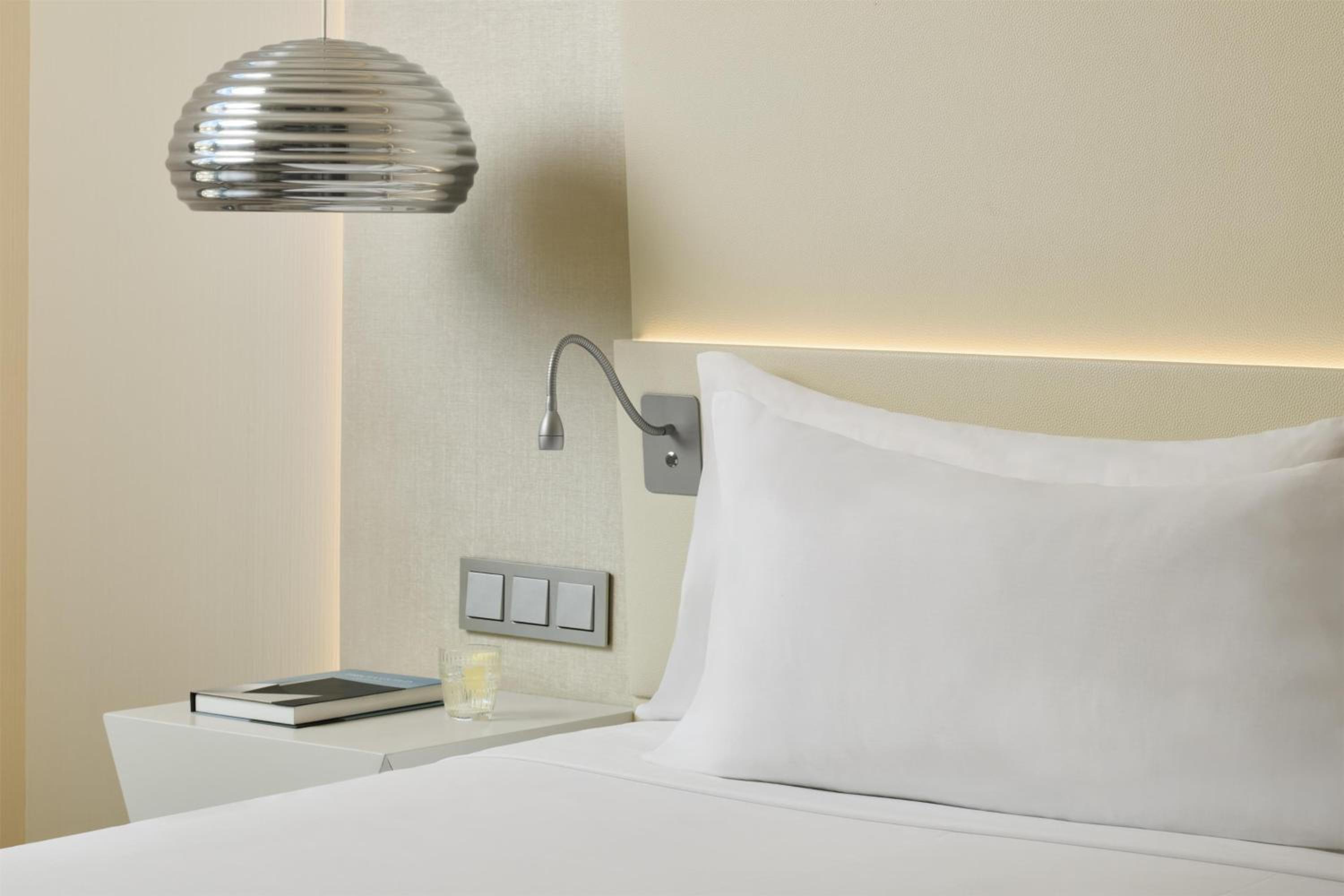 Standard room with Terrace thumbnail 6