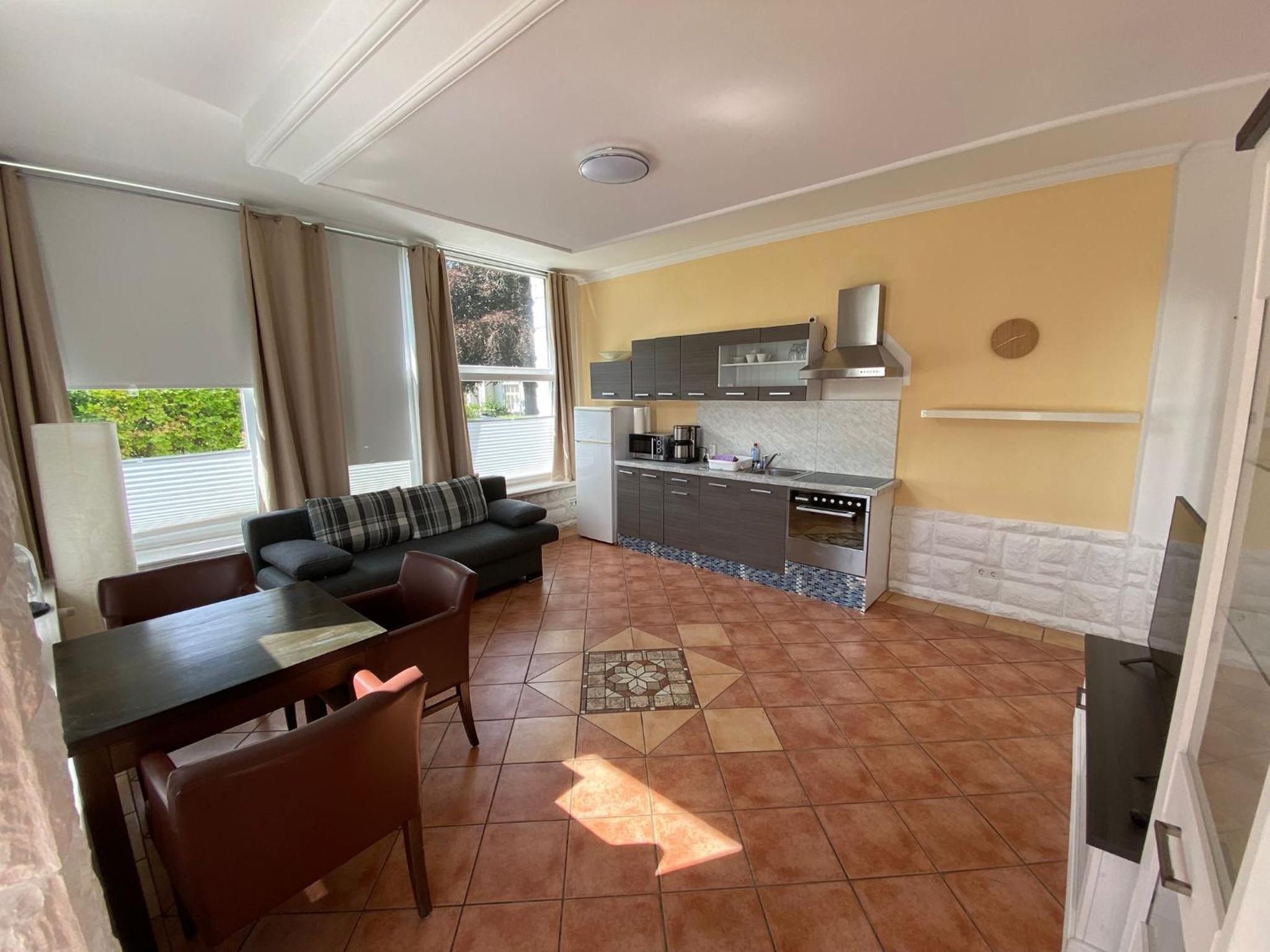 Apartment photo 2