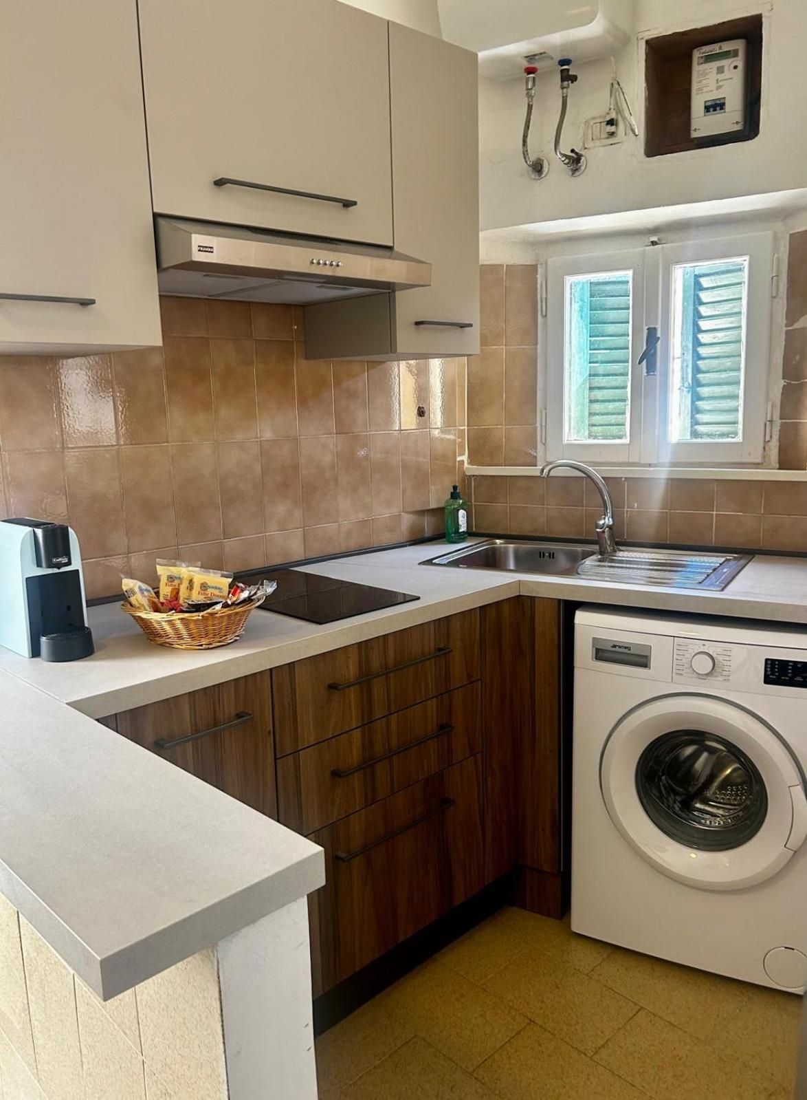 Maisonette photo 1