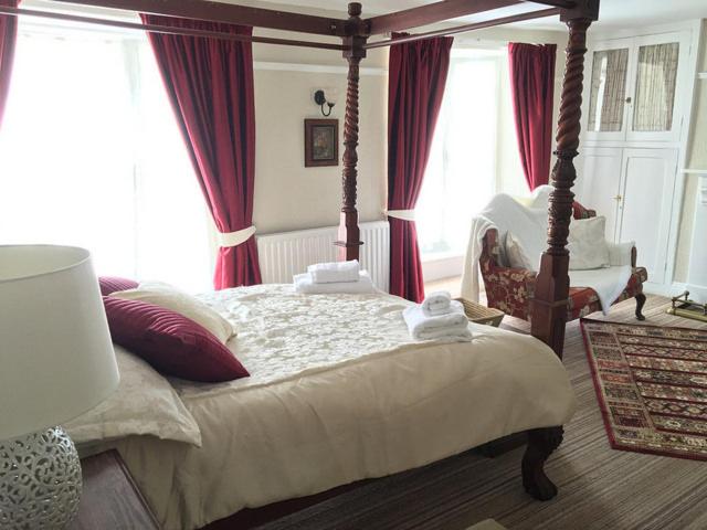 Double Room - Photo 2