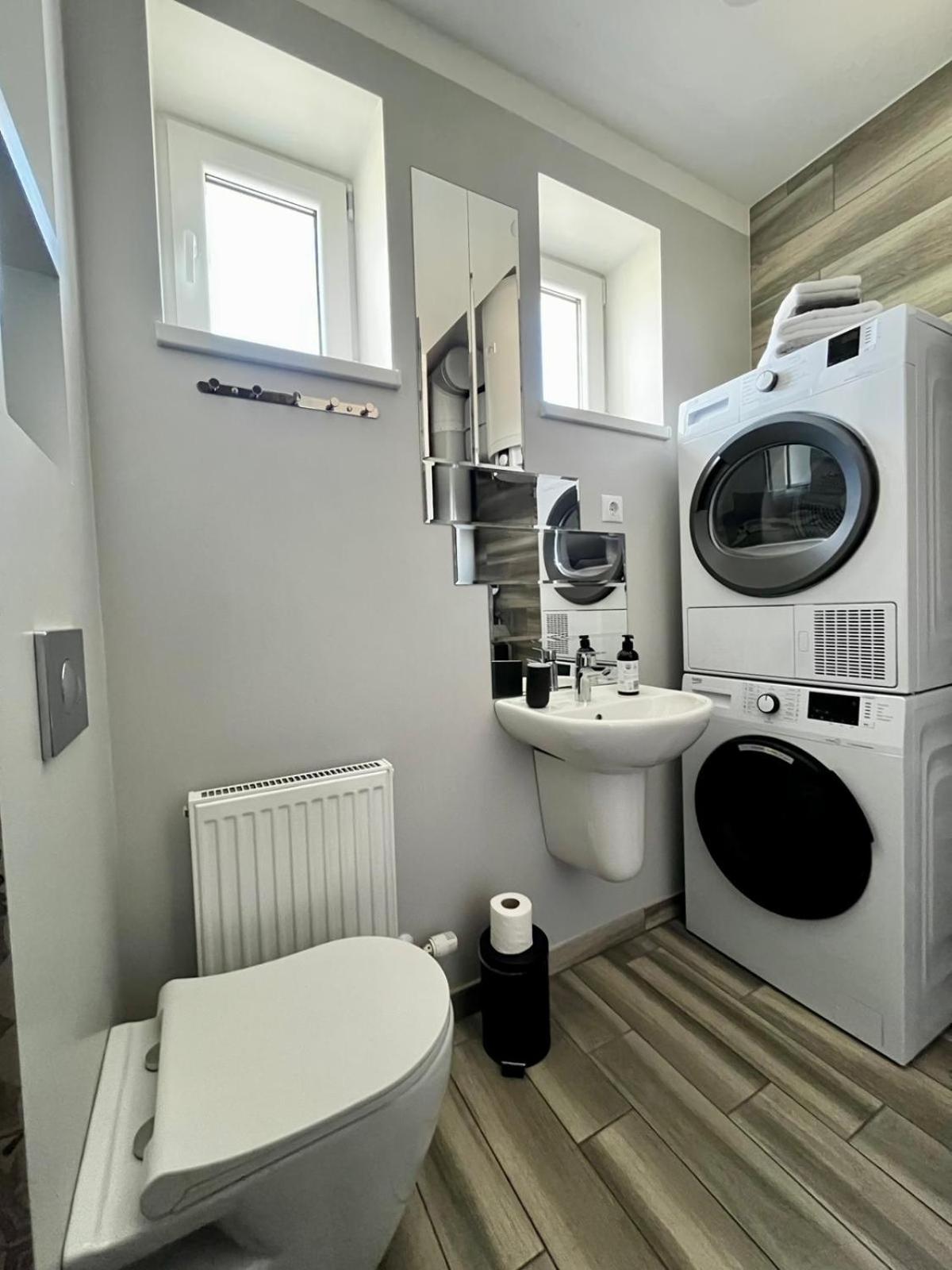 Apartment - Photo 11