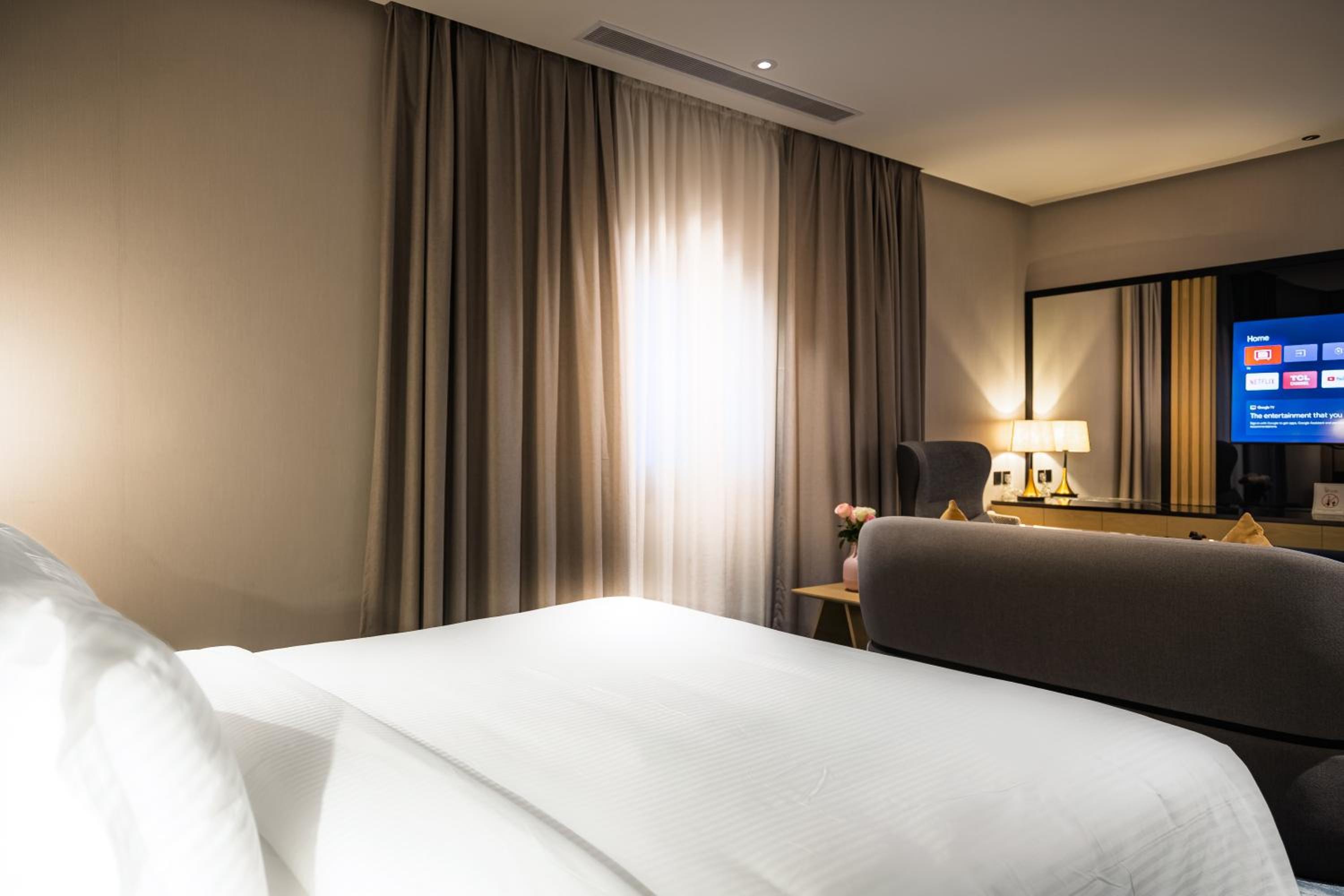 Superior King Room