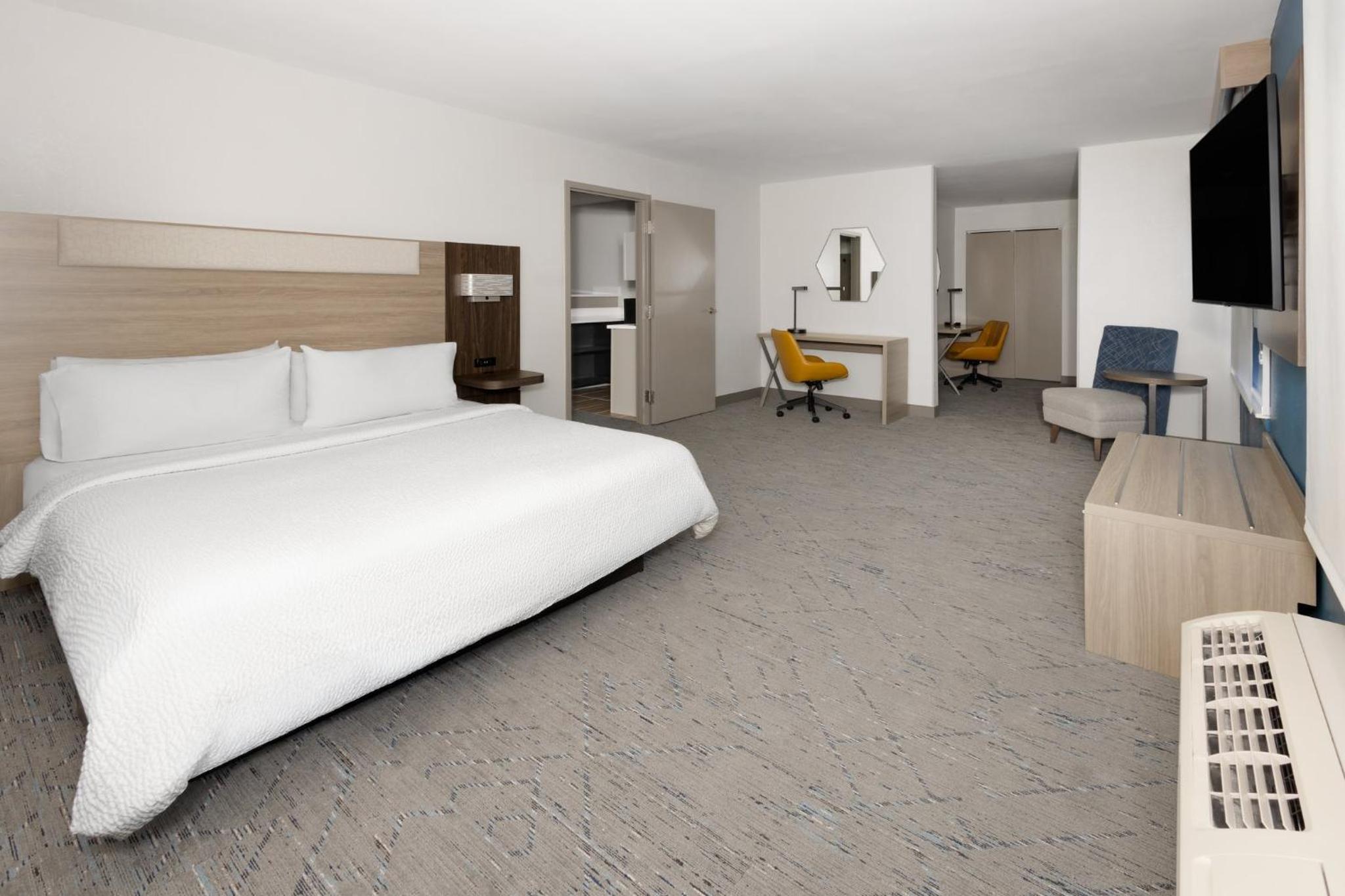 One-Bedroom King Suite with Sofa Bed - Photo 1