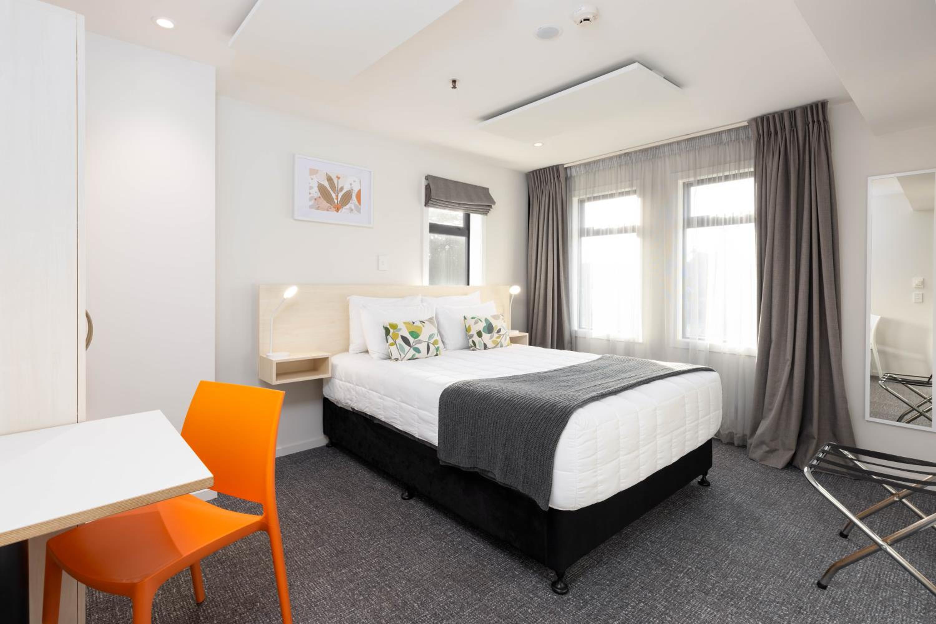 Classic Queen Room