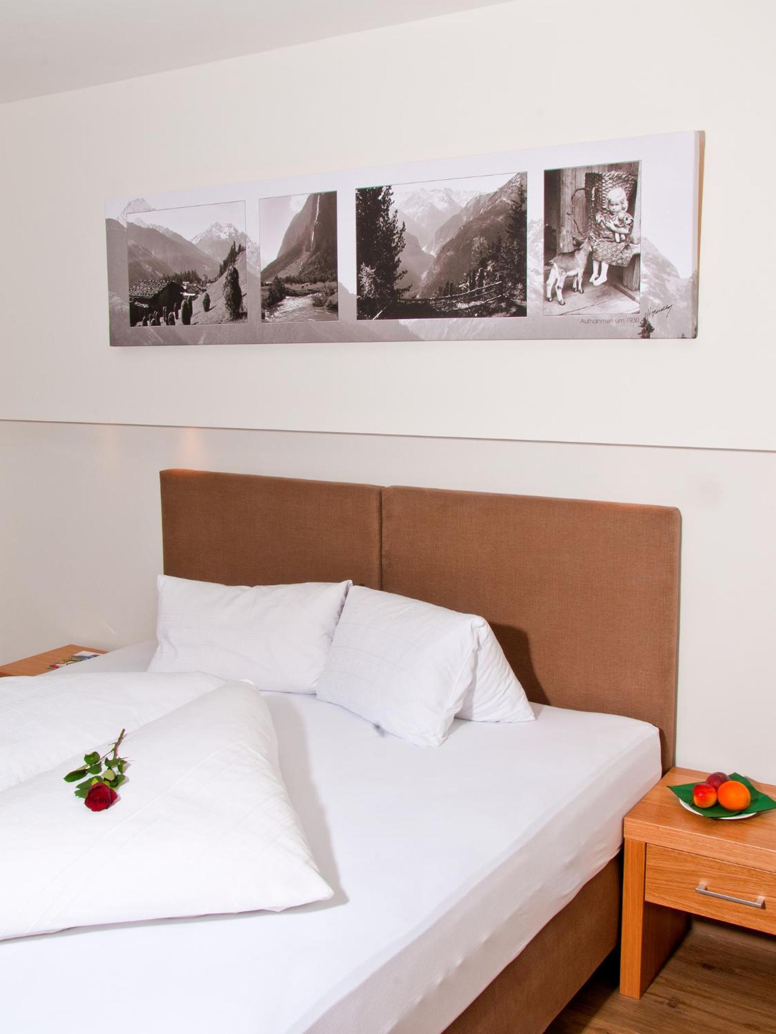 Comfort Double Room with Balcony - Photo 10