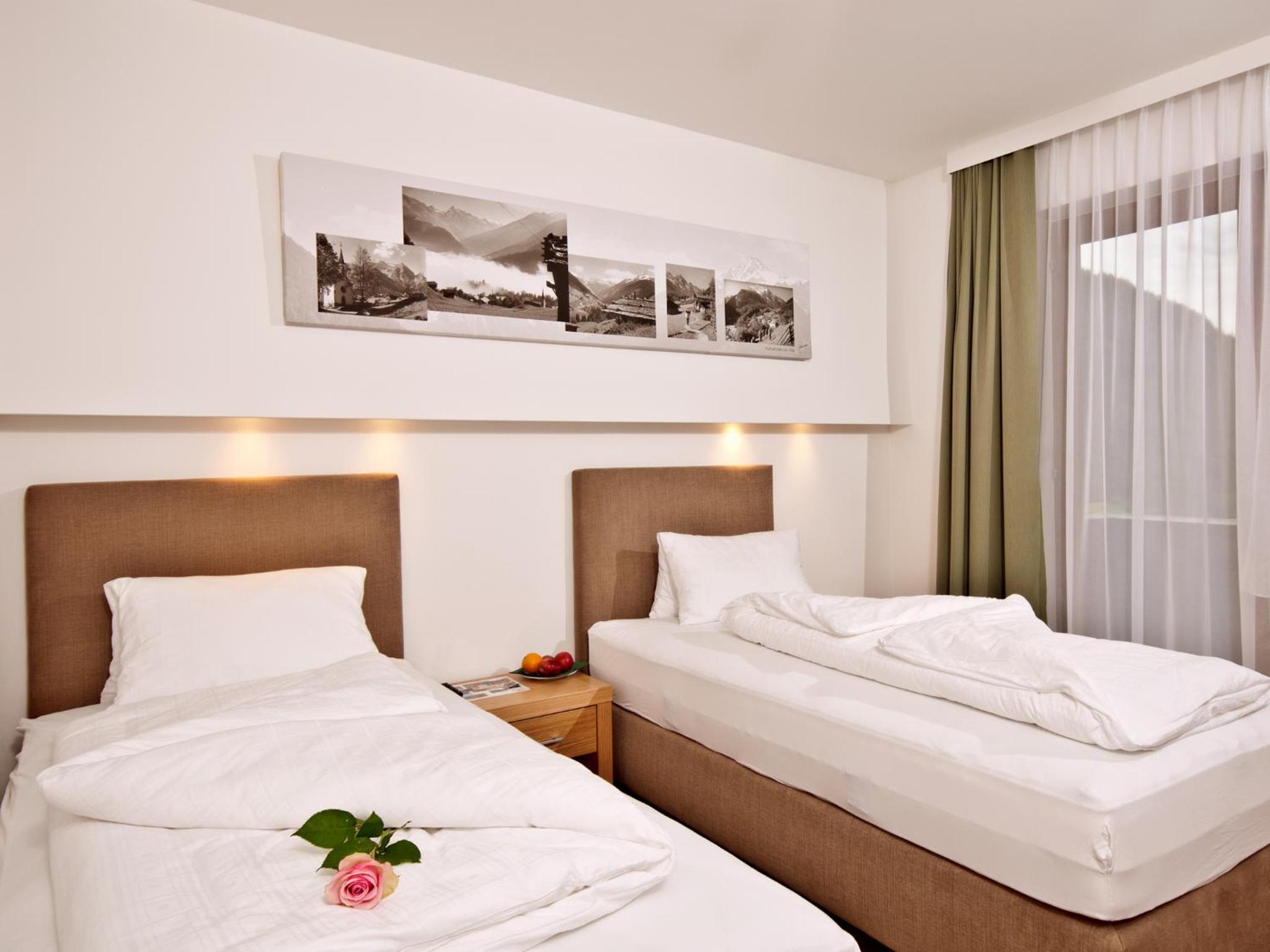 Comfort Double Room with Balcony - Photo 4