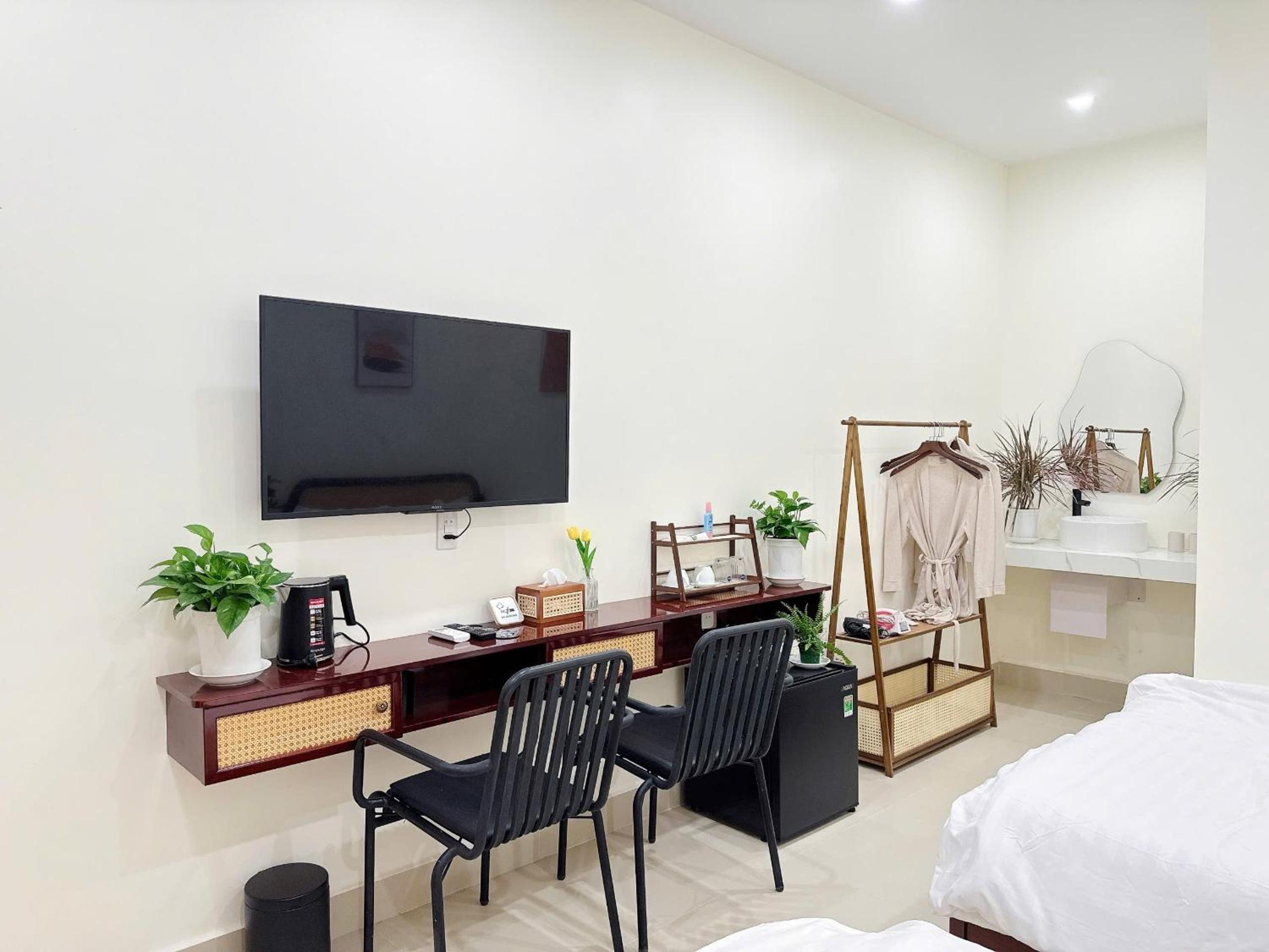 Economy Twin Room photo 1