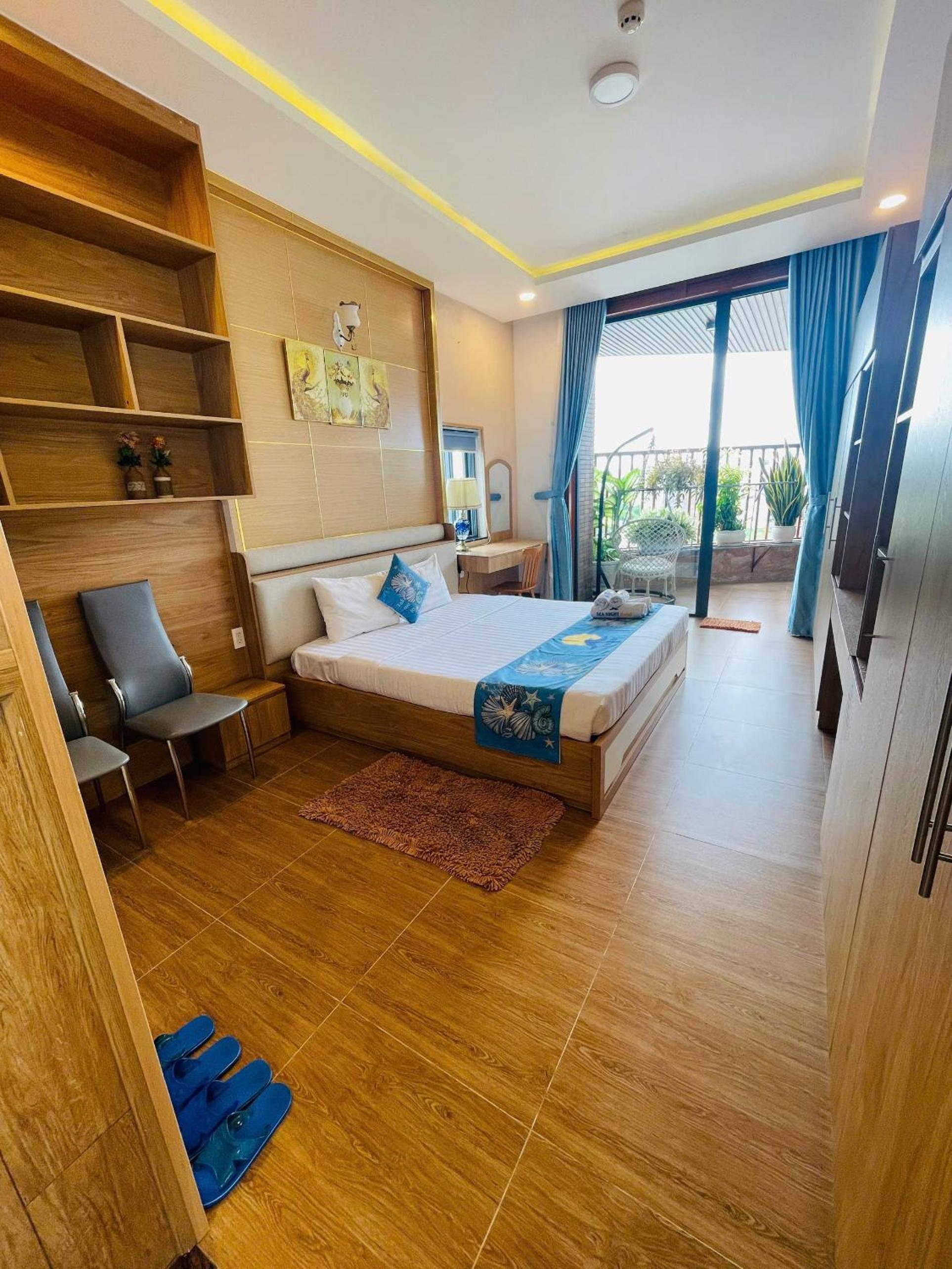 Double Room with Private External Bathroom