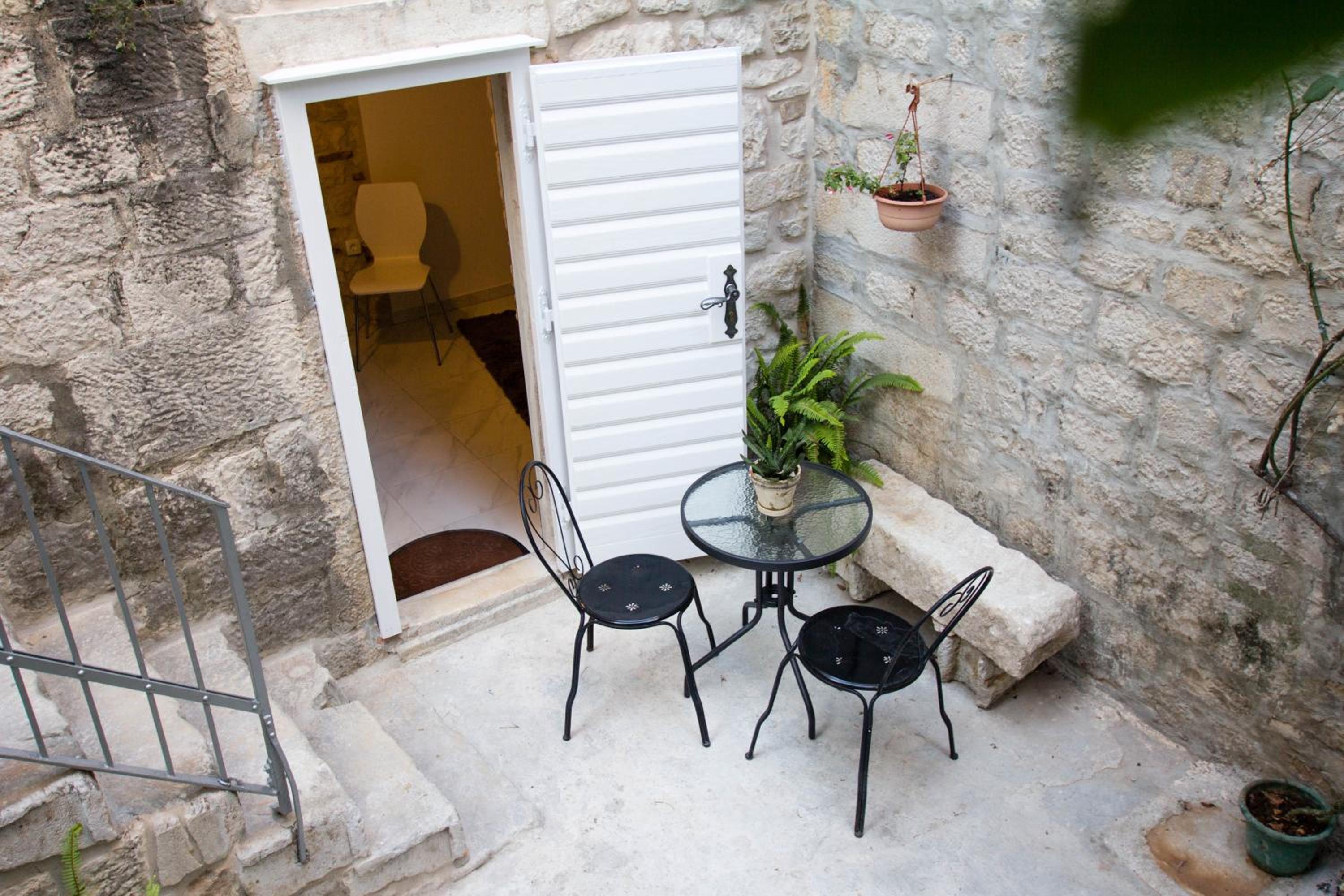 Apartment - Ground Floor - Photo 28