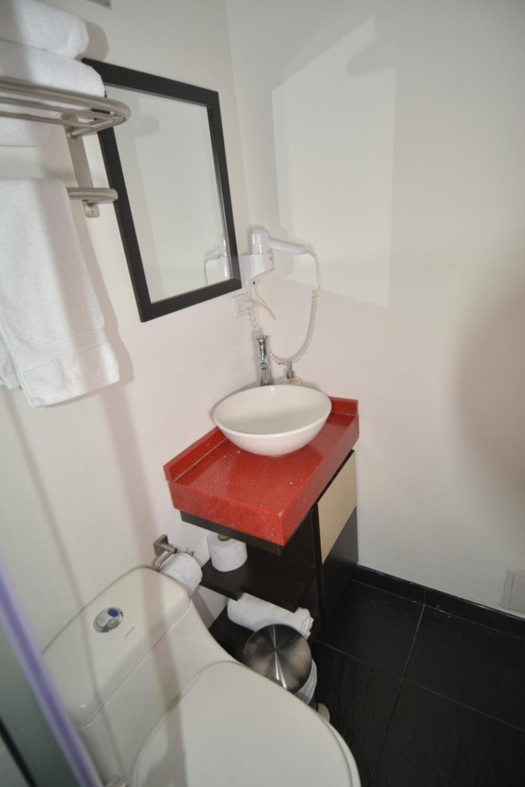 Triple Room with Private Bathroom photo 3