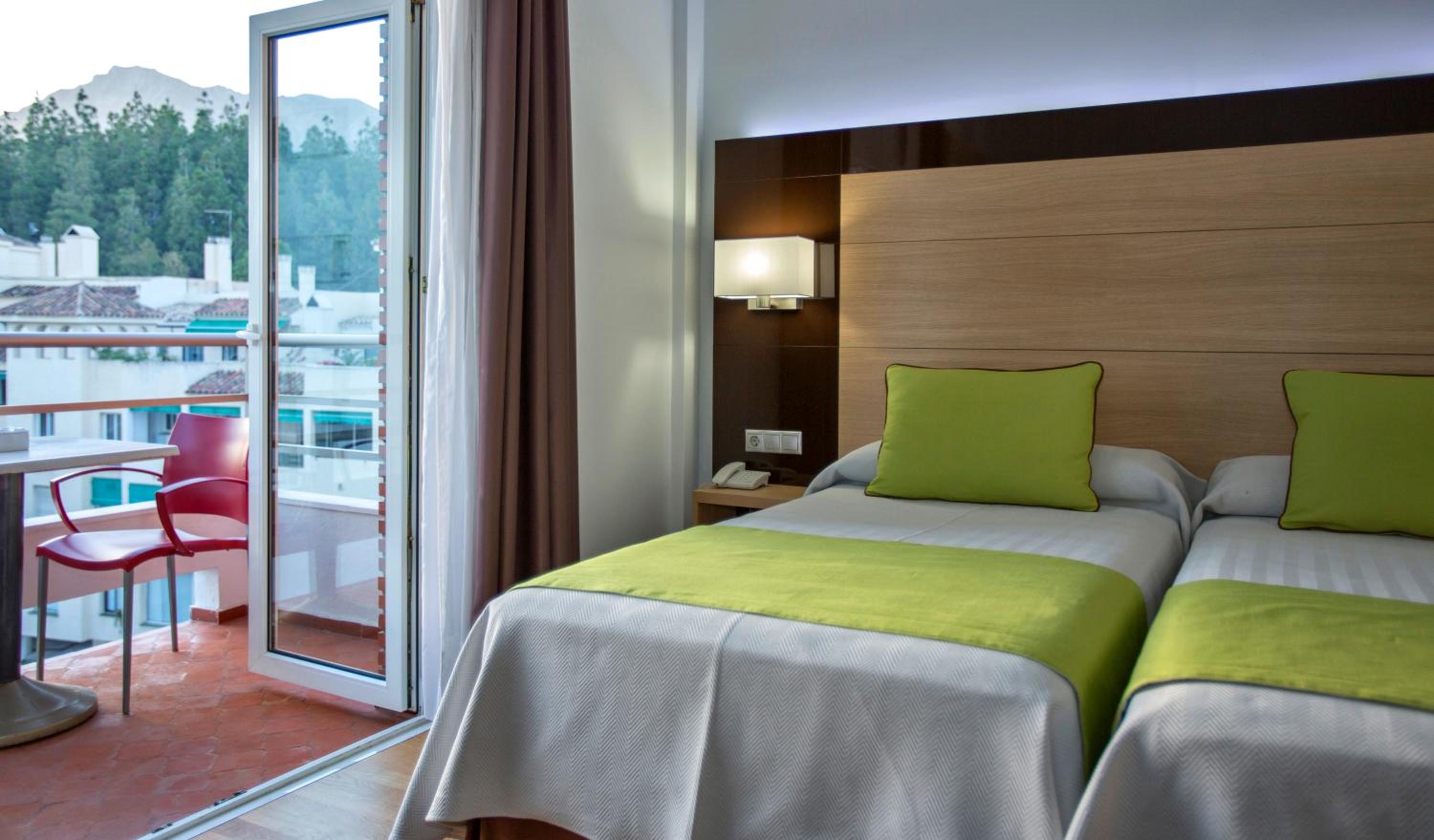 Double or Twin Room - Photo 5
