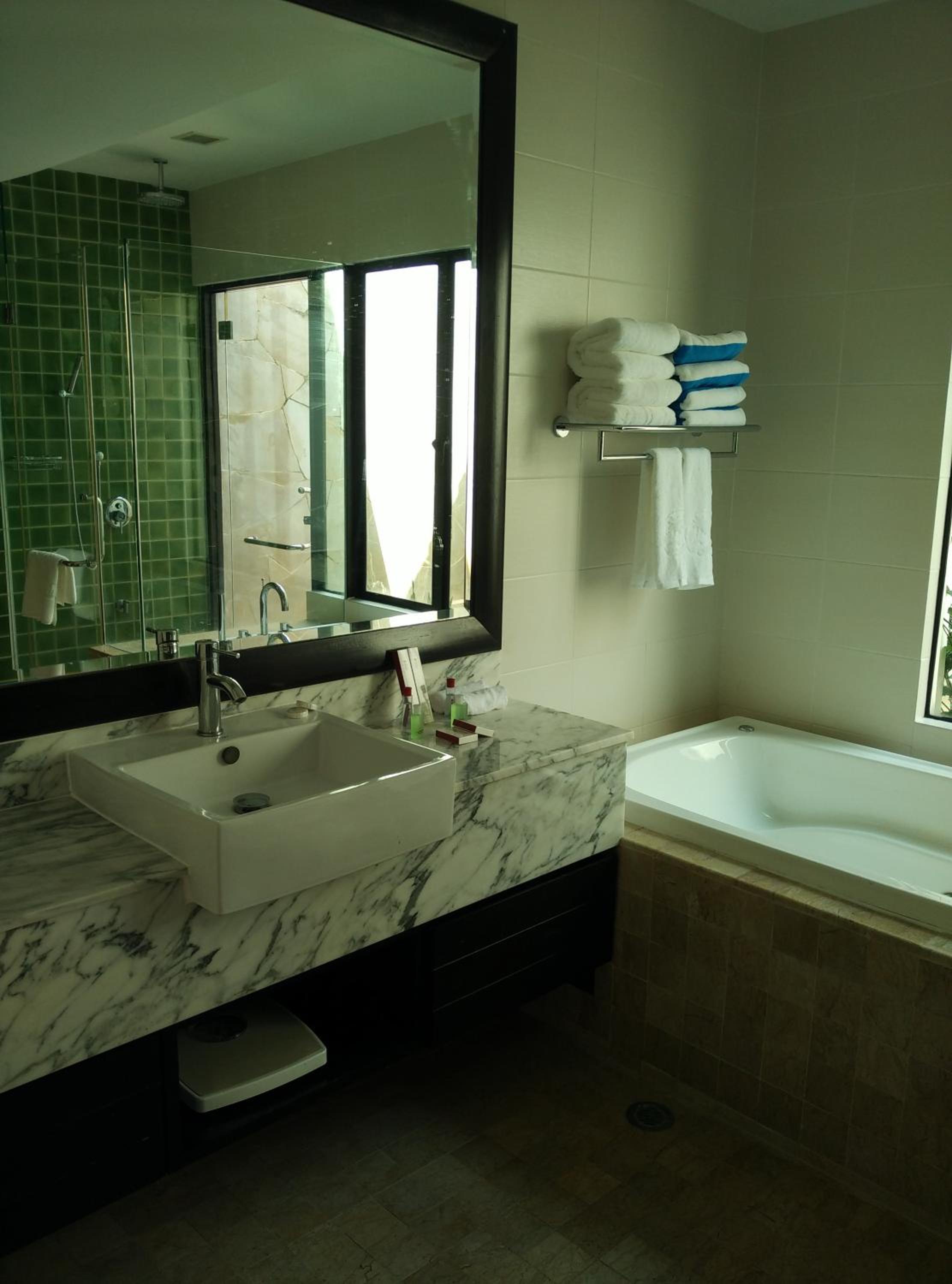 Two-Bedroom Villa Beach Front - Photo 16