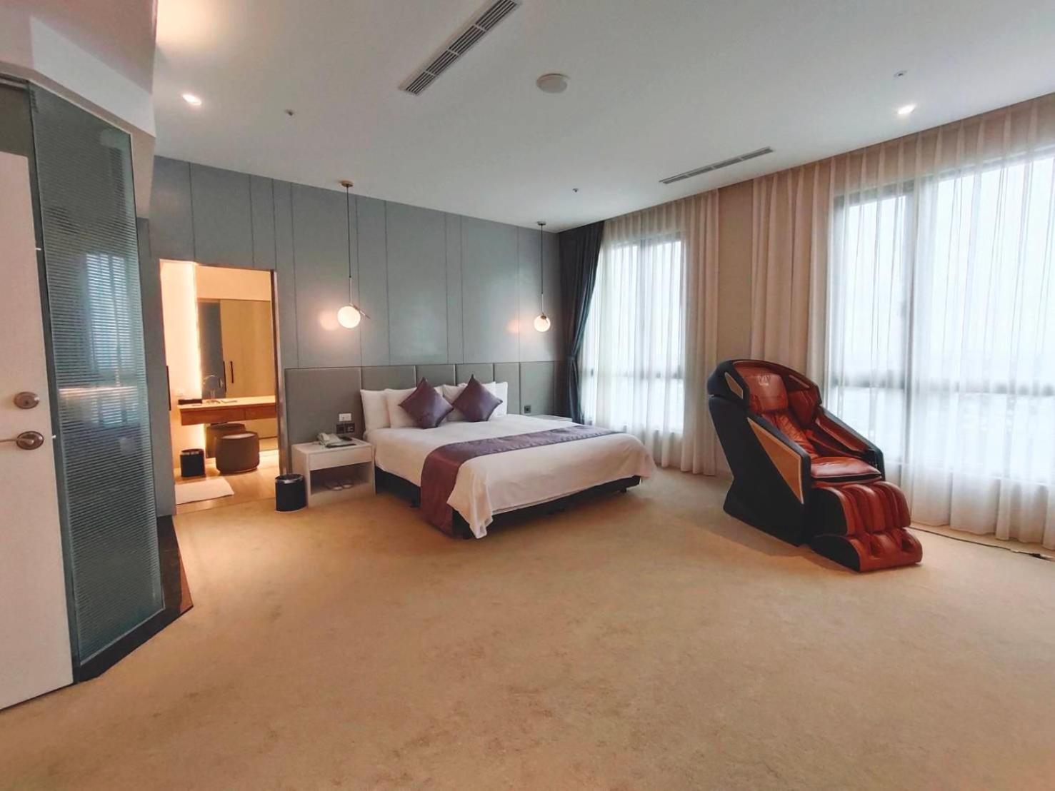 Presidential Suite photo 3