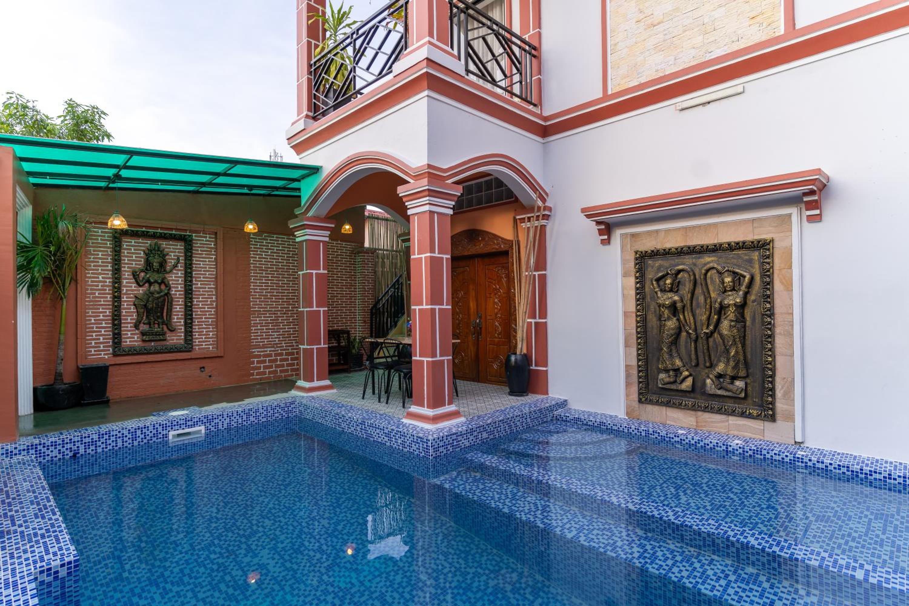 King Suite with Balcony