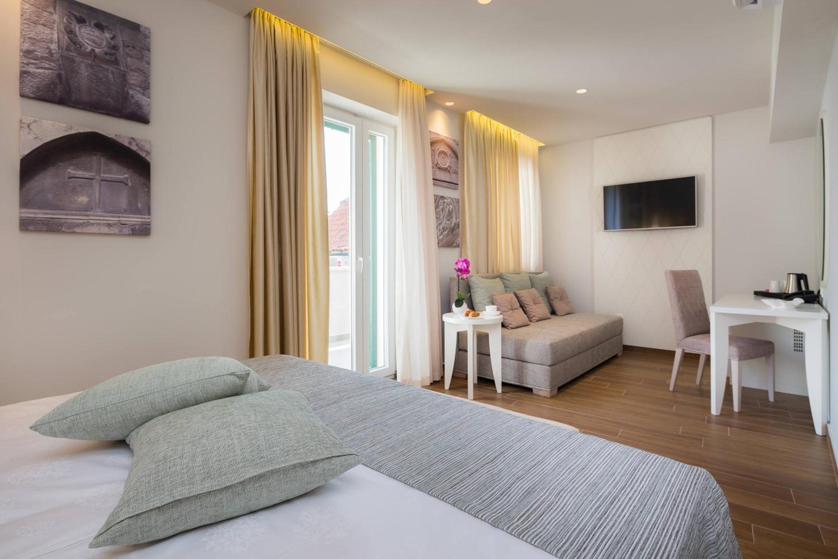 Superior Double or Twin Room with Terrace photo 3