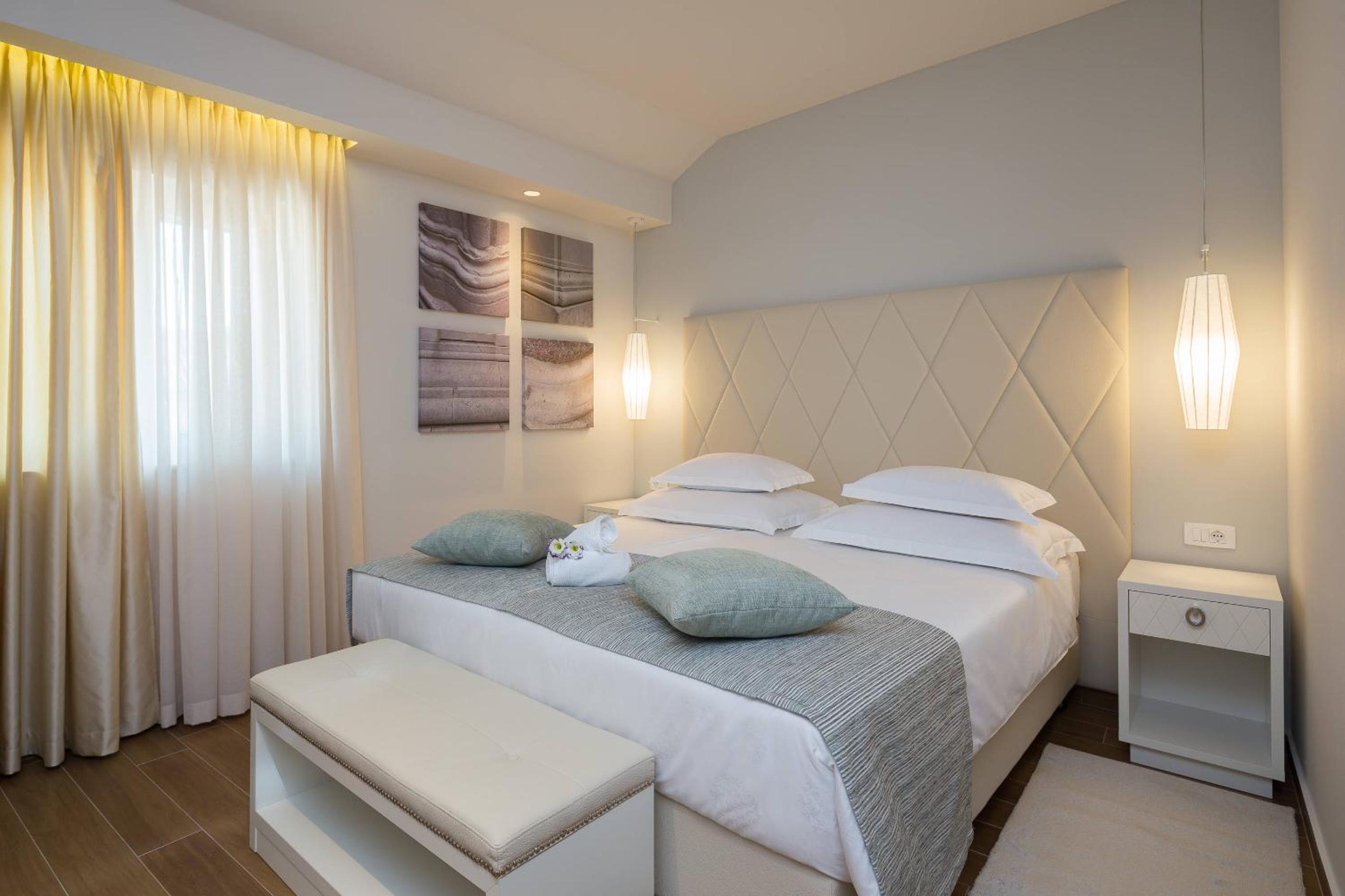 Superior Double or Twin Room photo 2