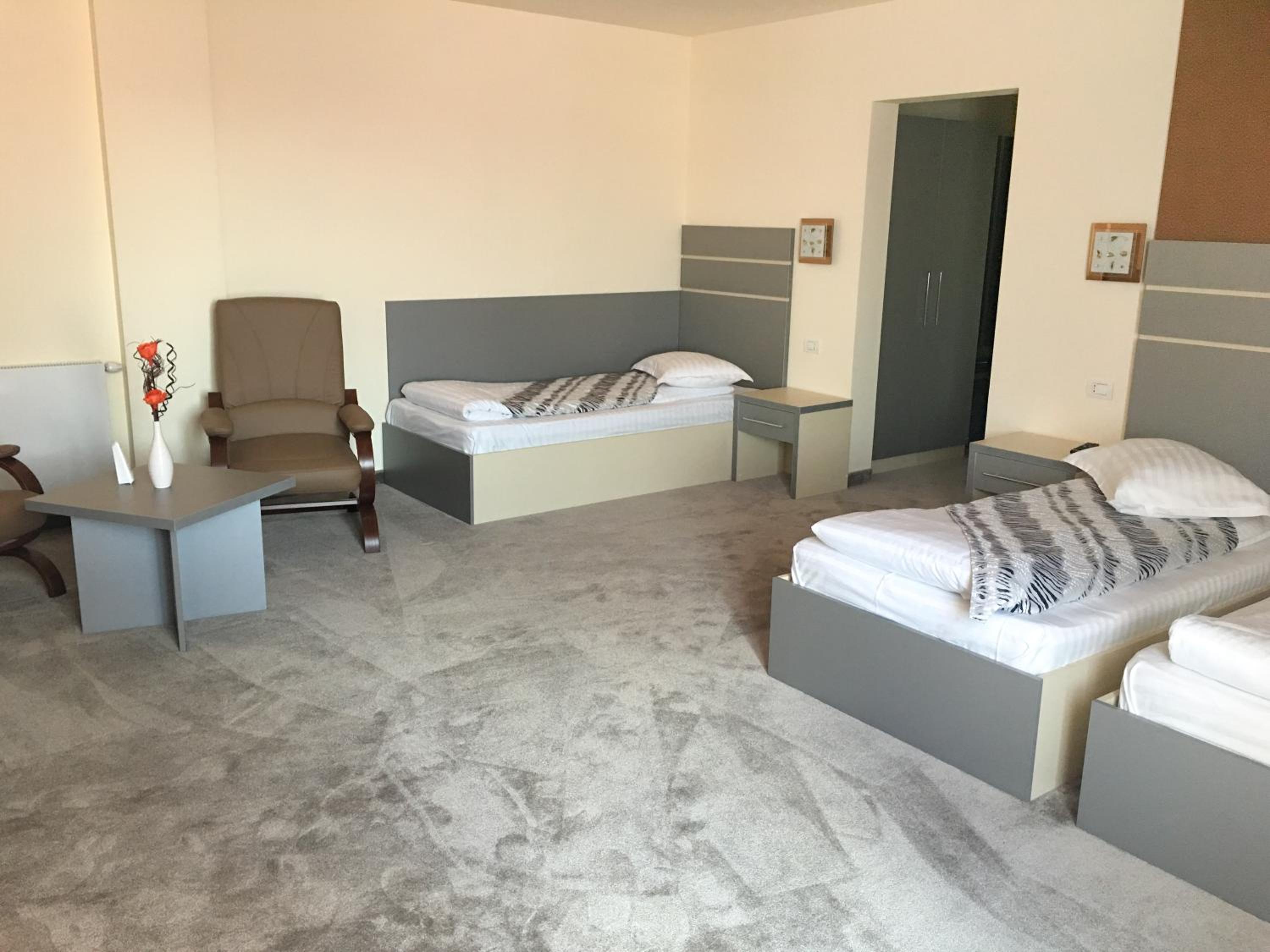 Double Room - Photo 24