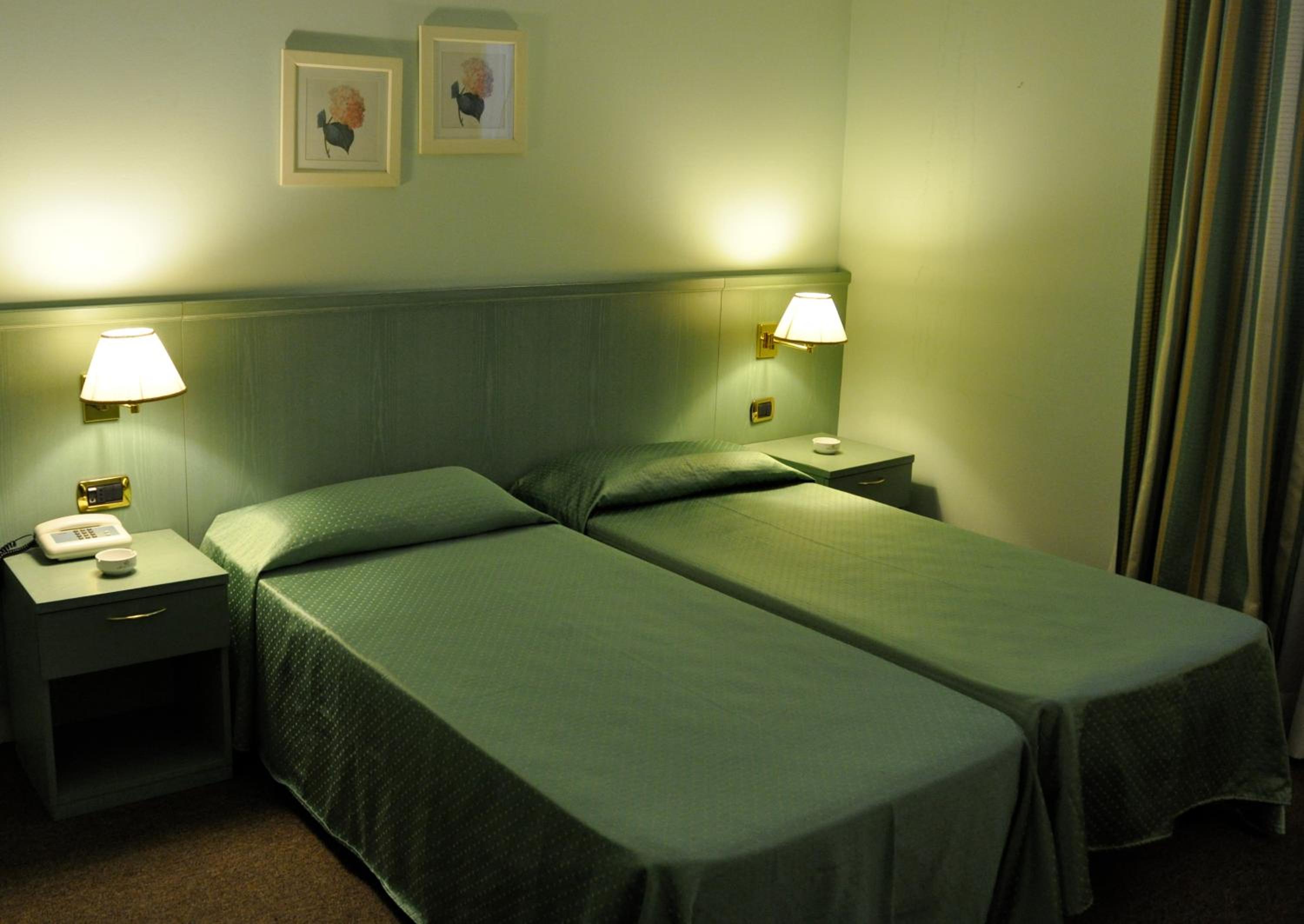 Double Room - Photo 3