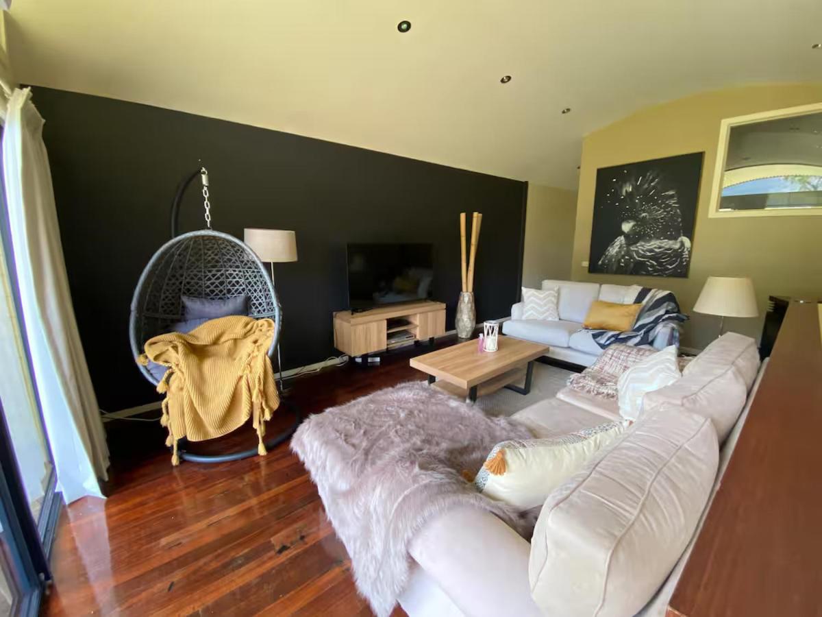 Three-Bedroom Villa photo 1