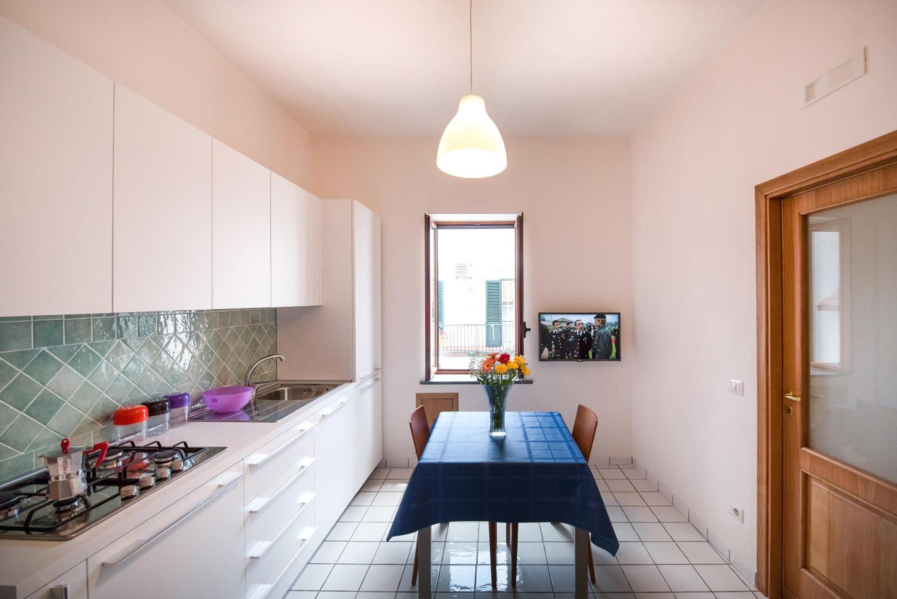 One-Bedroom Apartment - Separate Building photo 3