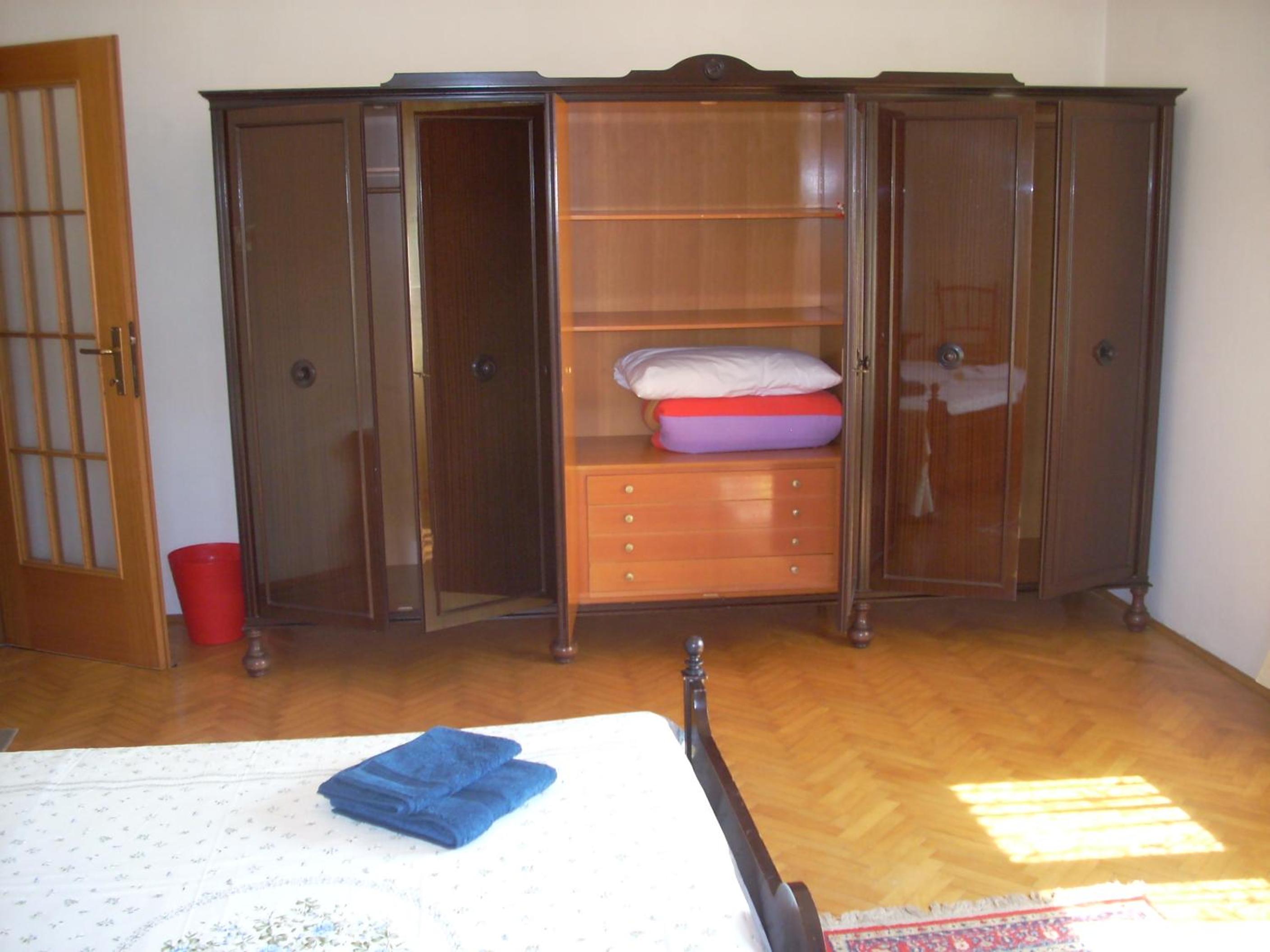 Basic Triple Room photo 2
