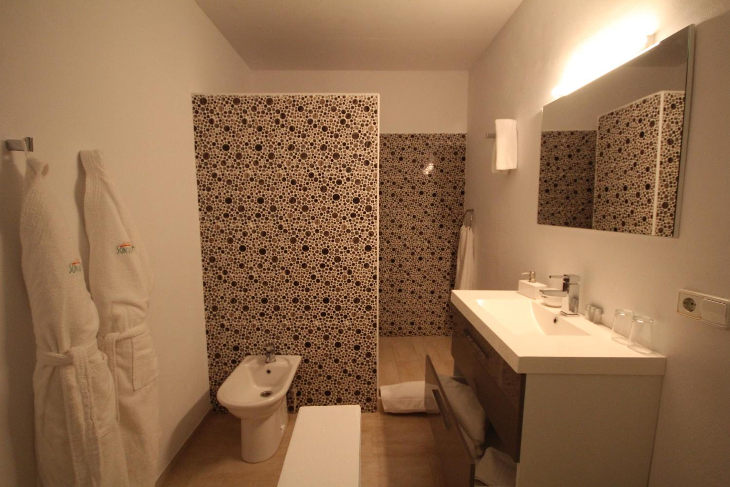 Two-Bedroom Suite photo 2