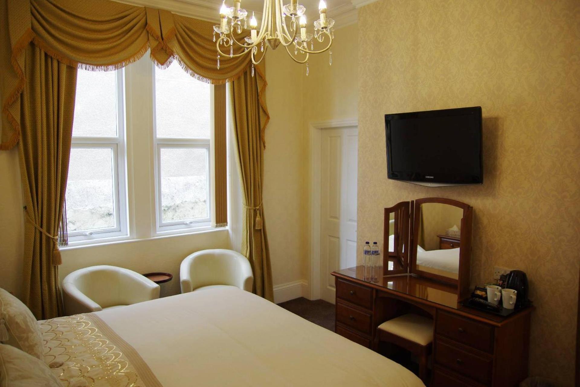 Twin Room - Ground Floor photo 1