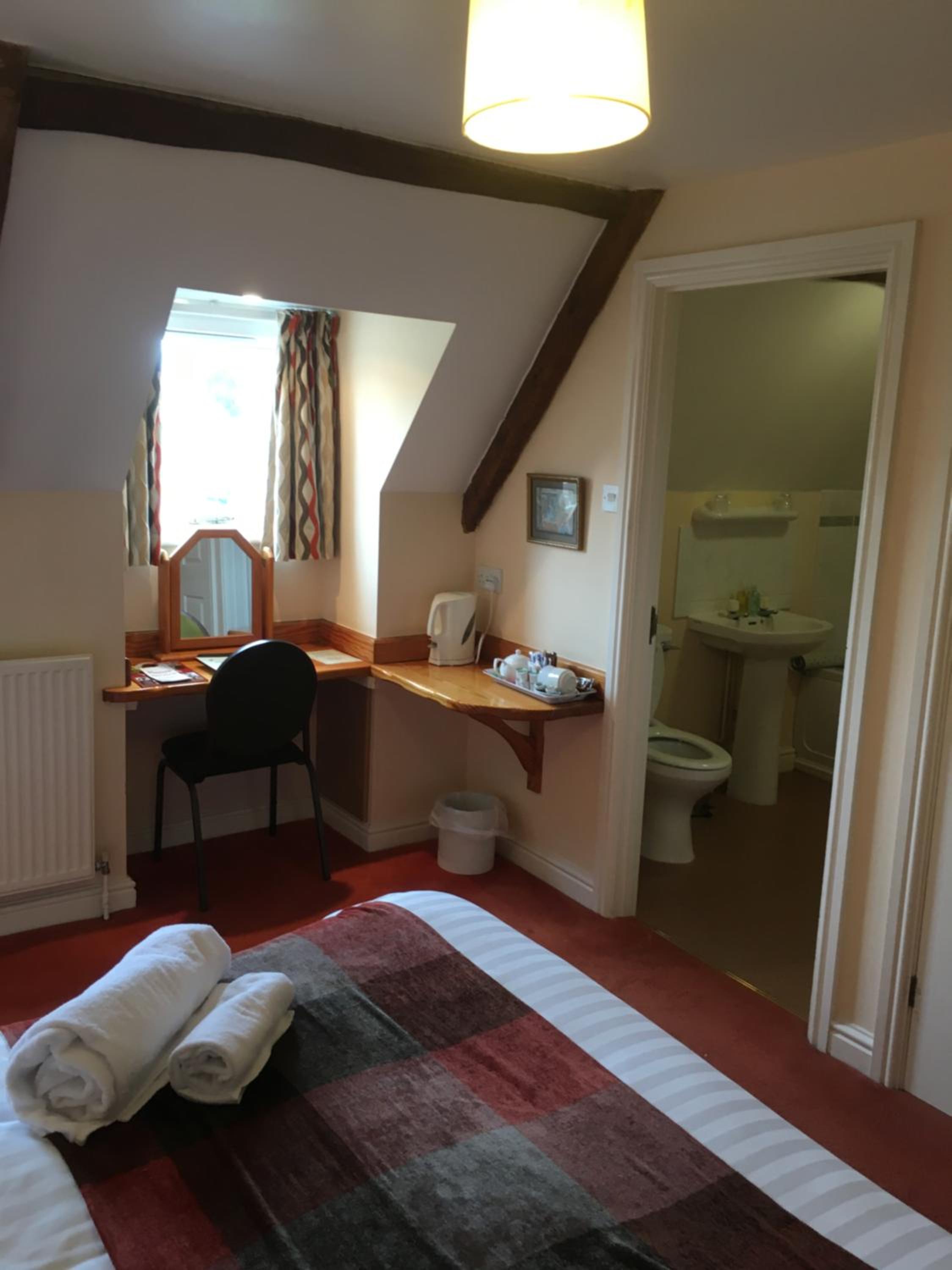 Classic Twin Room - Photo 2