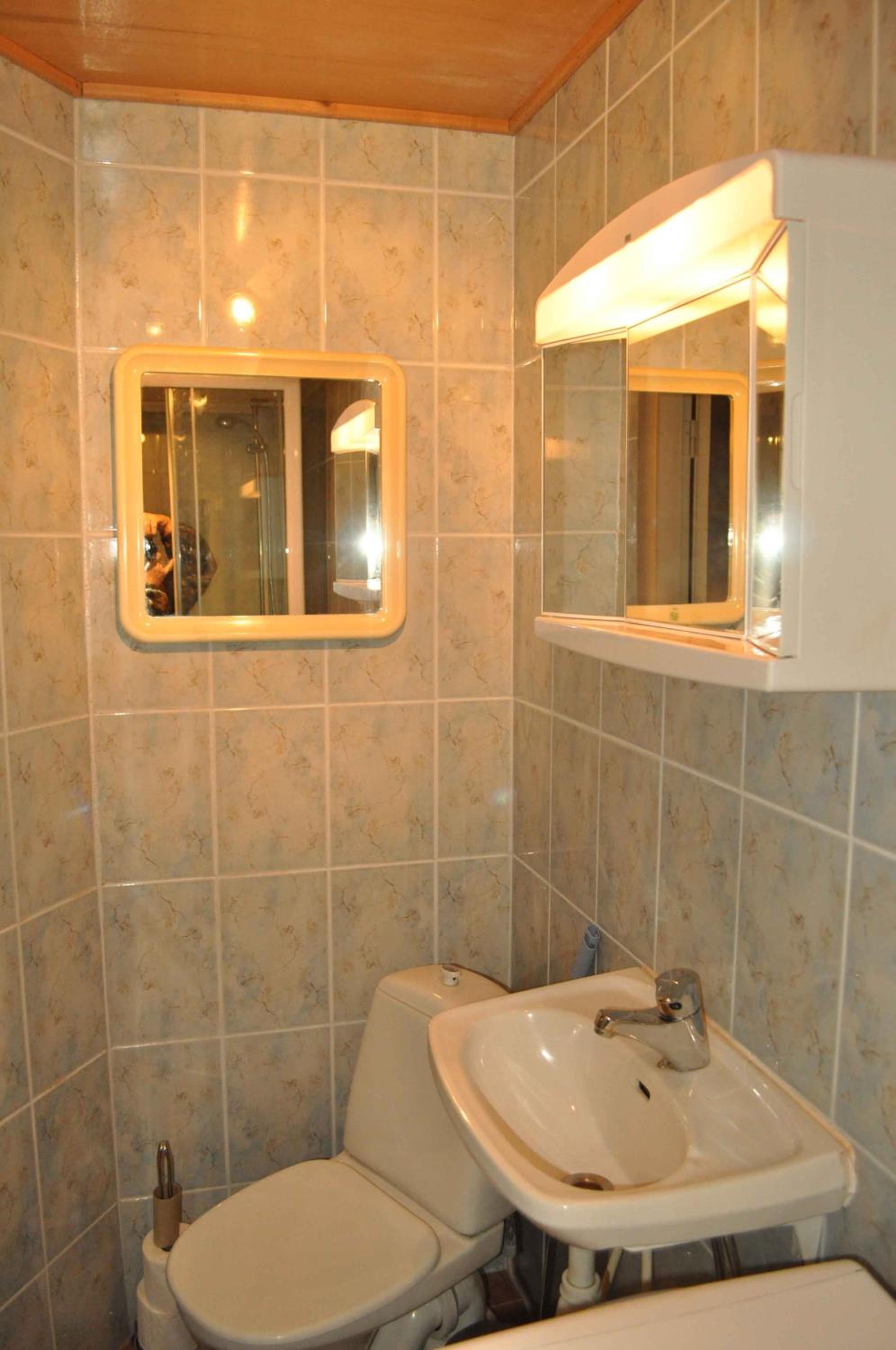 Two-Bedroom Apartment - Photo 9