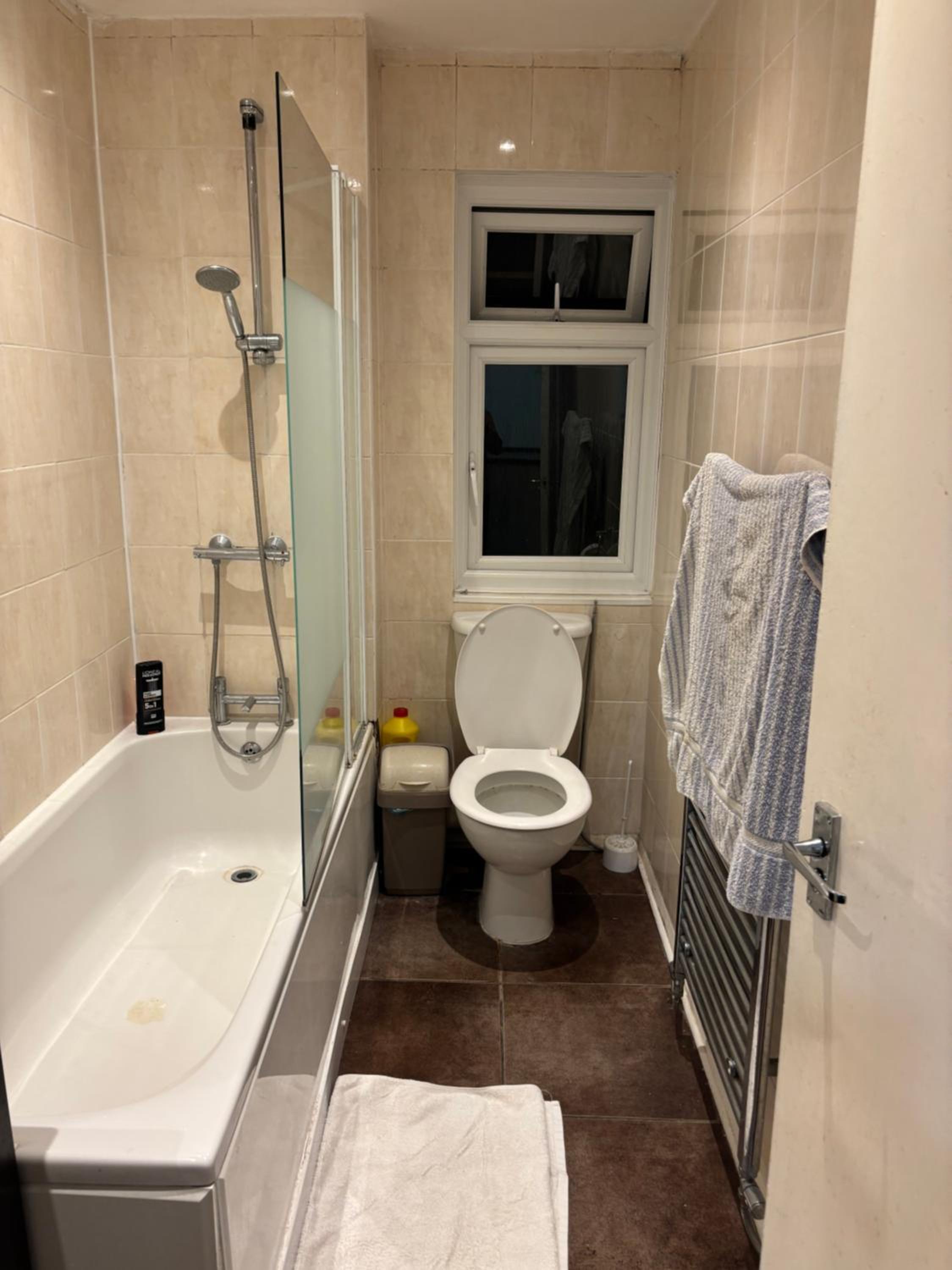 Single Room photo 2
