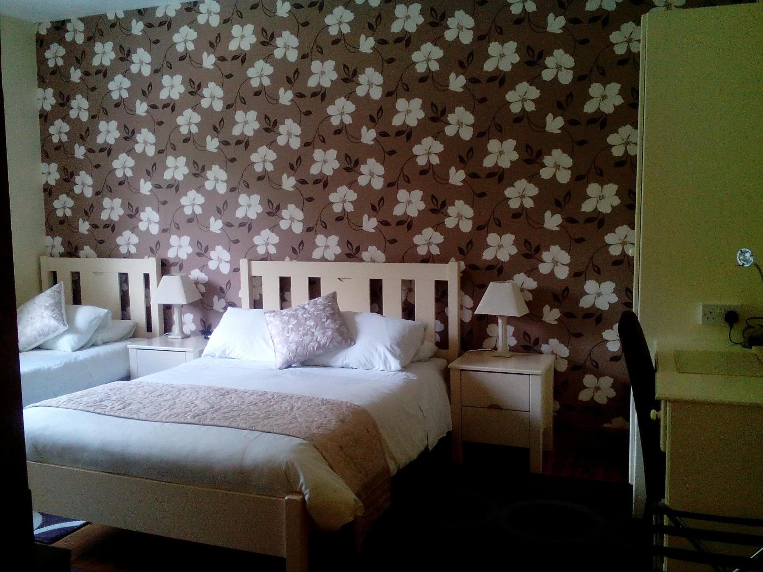 Double or Twin Room - Photo 1
