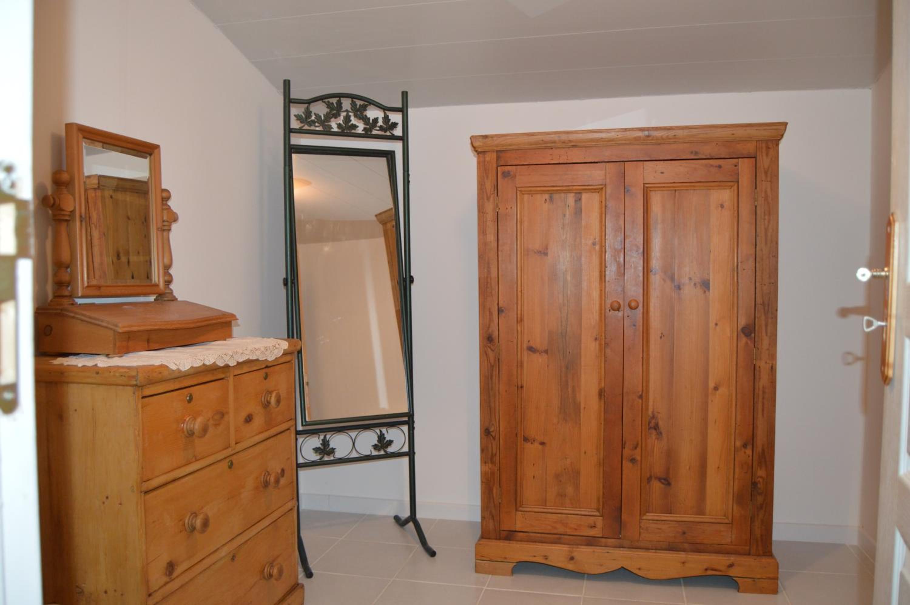 Double Room with Private Bathroom - Photo 5