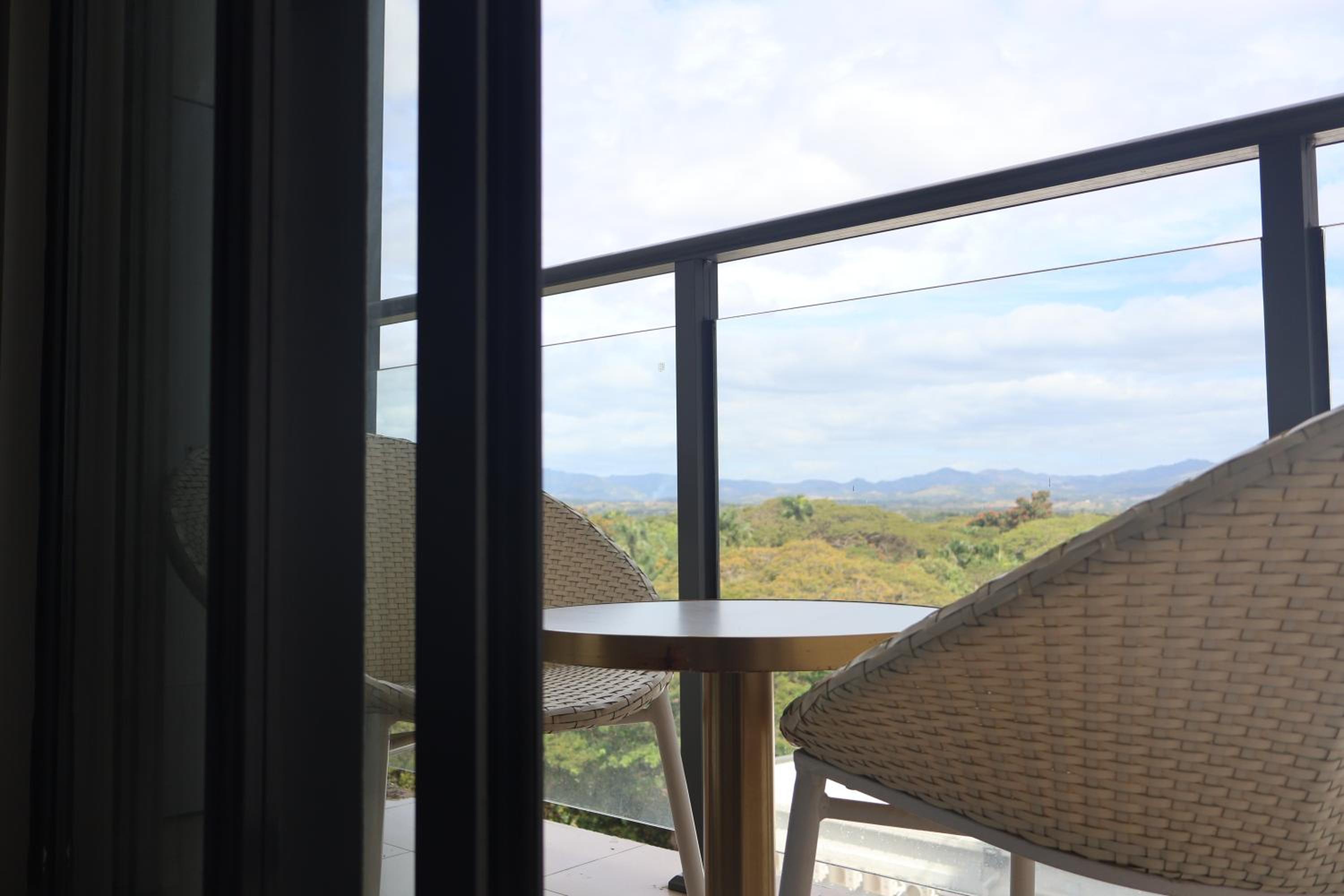 King Room with Mountain View photo 3