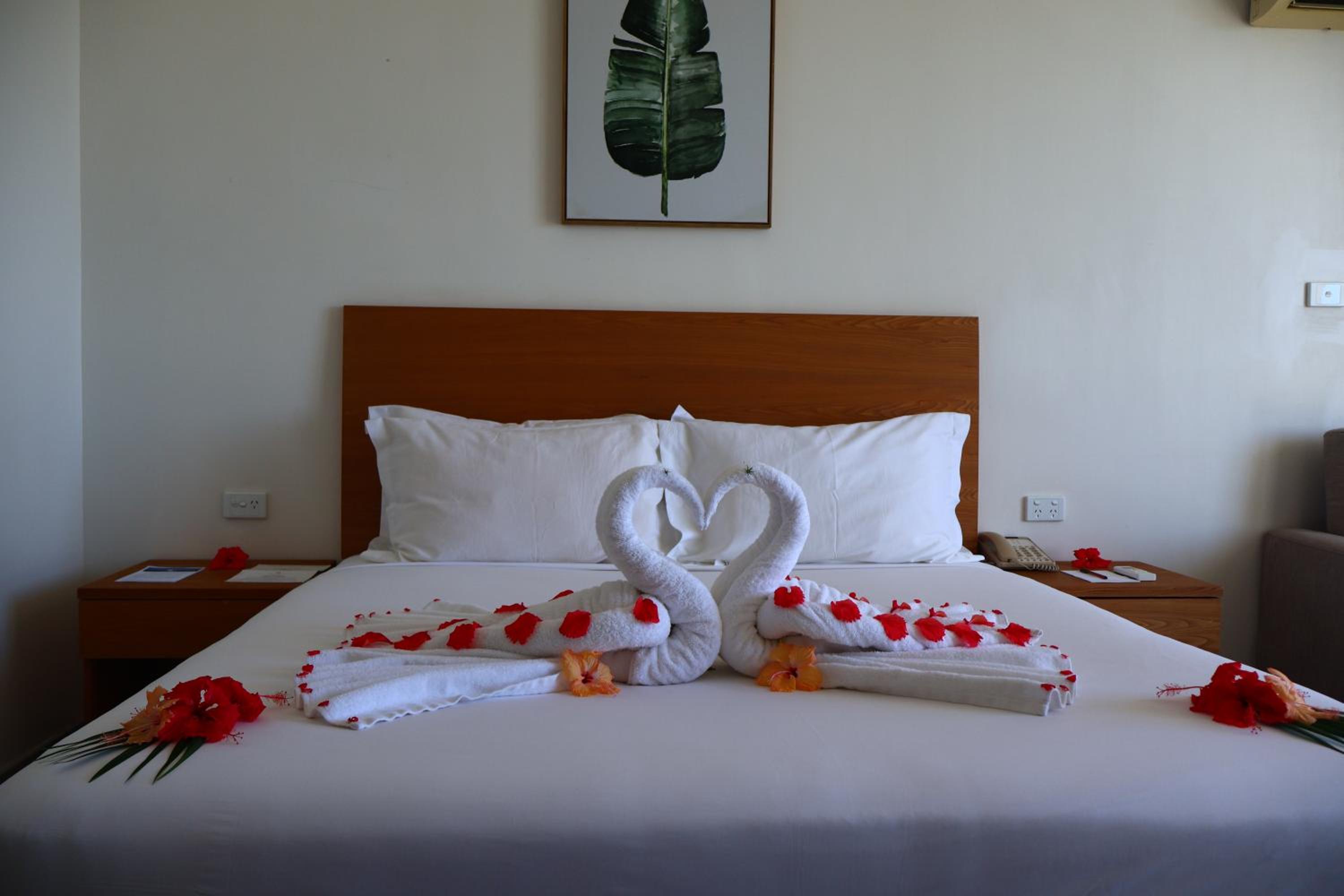 Standard King Room photo 2